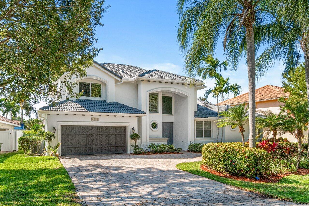 6135 Vista Linda Lane