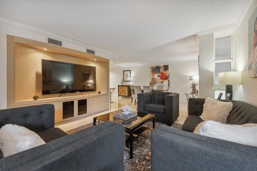 2200 S Ocean Boulevard 106