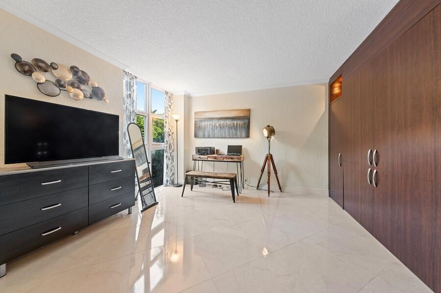 2200 S Ocean Boulevard 106