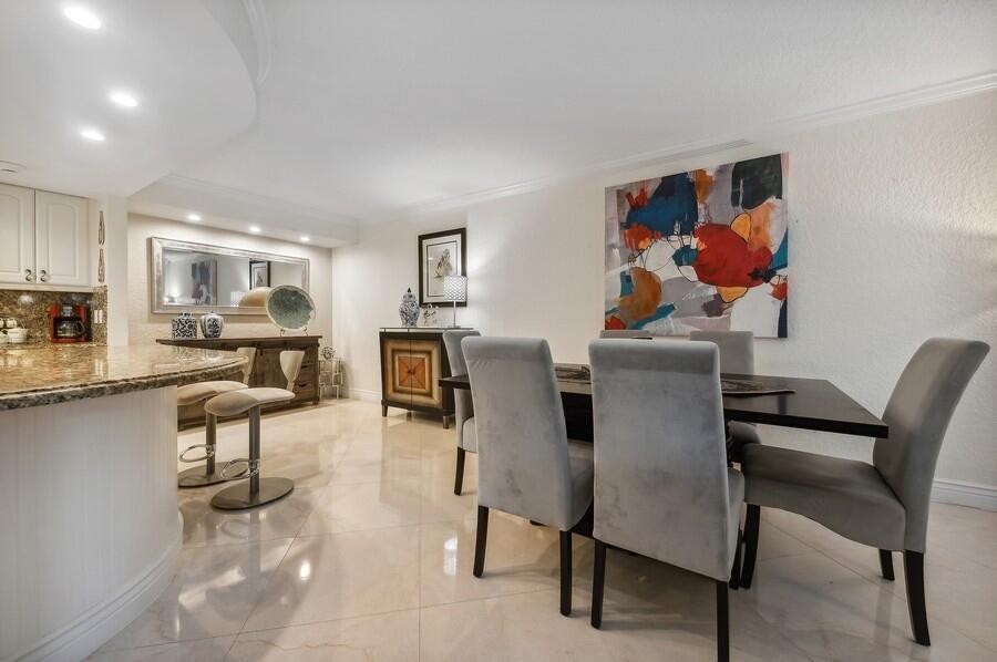 2200 S Ocean Boulevard 106