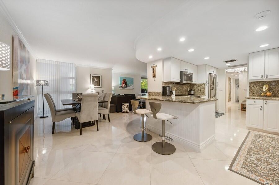 2200 S Ocean Boulevard 106