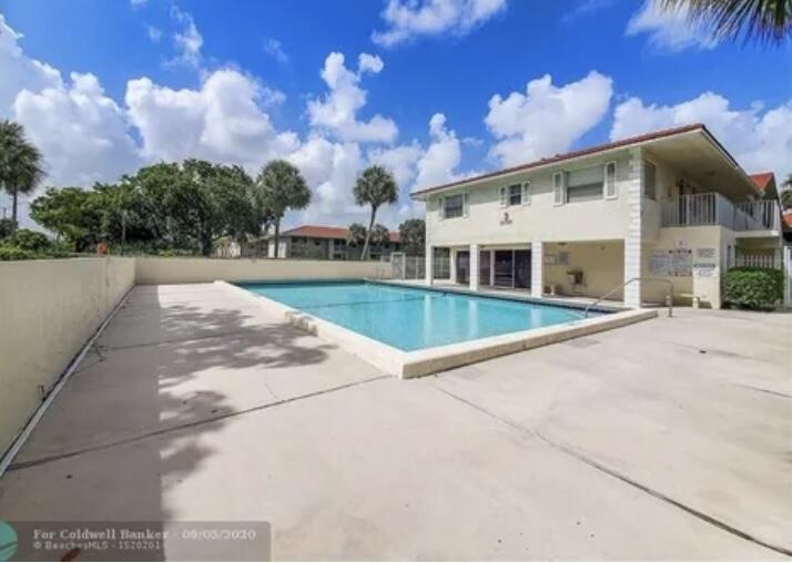 3576 N University Drive D-5