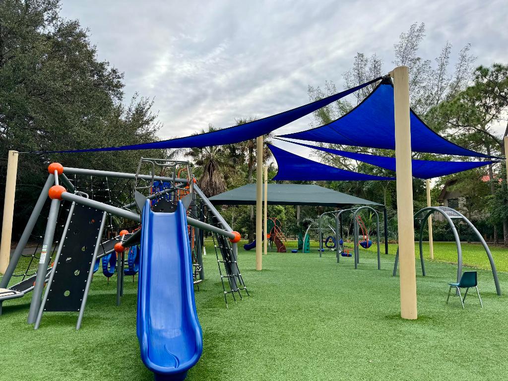 33 Deer Creek Road D106