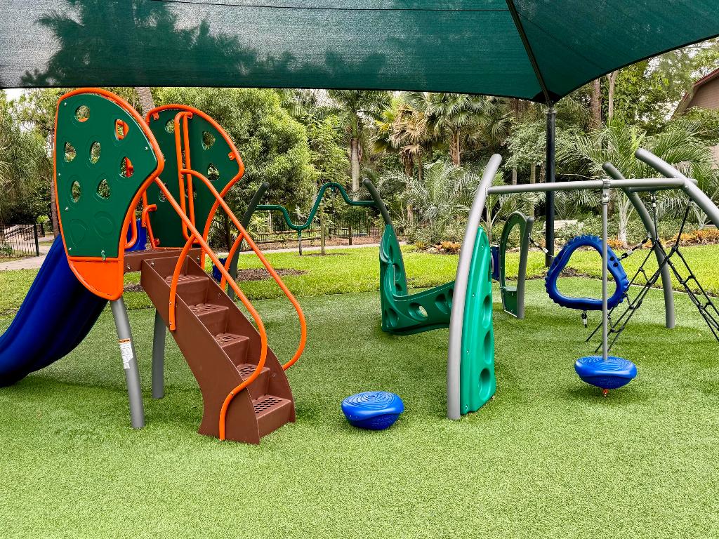 33 Deer Creek Road D106