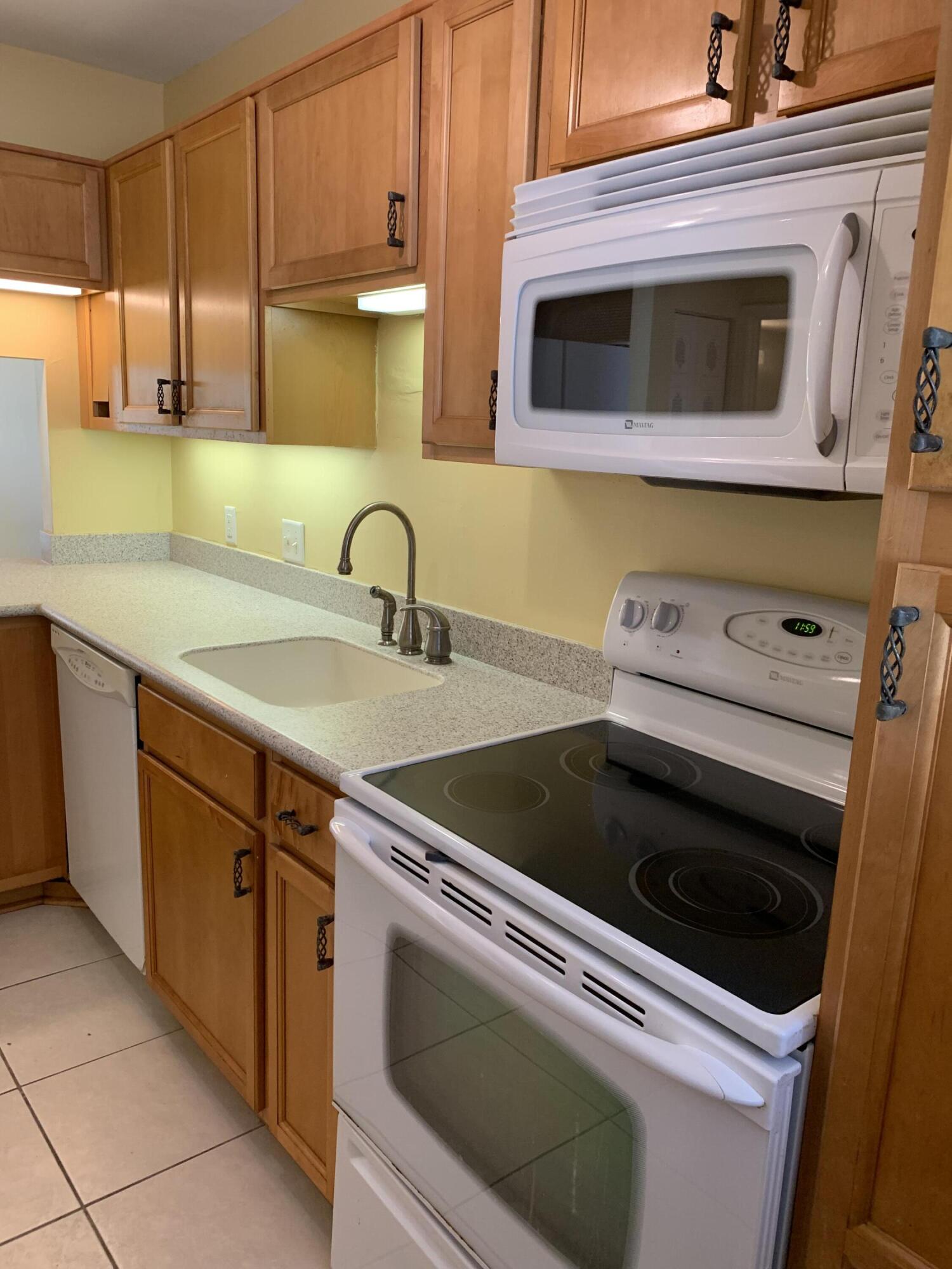 3605 S Ocean Boulevard 105