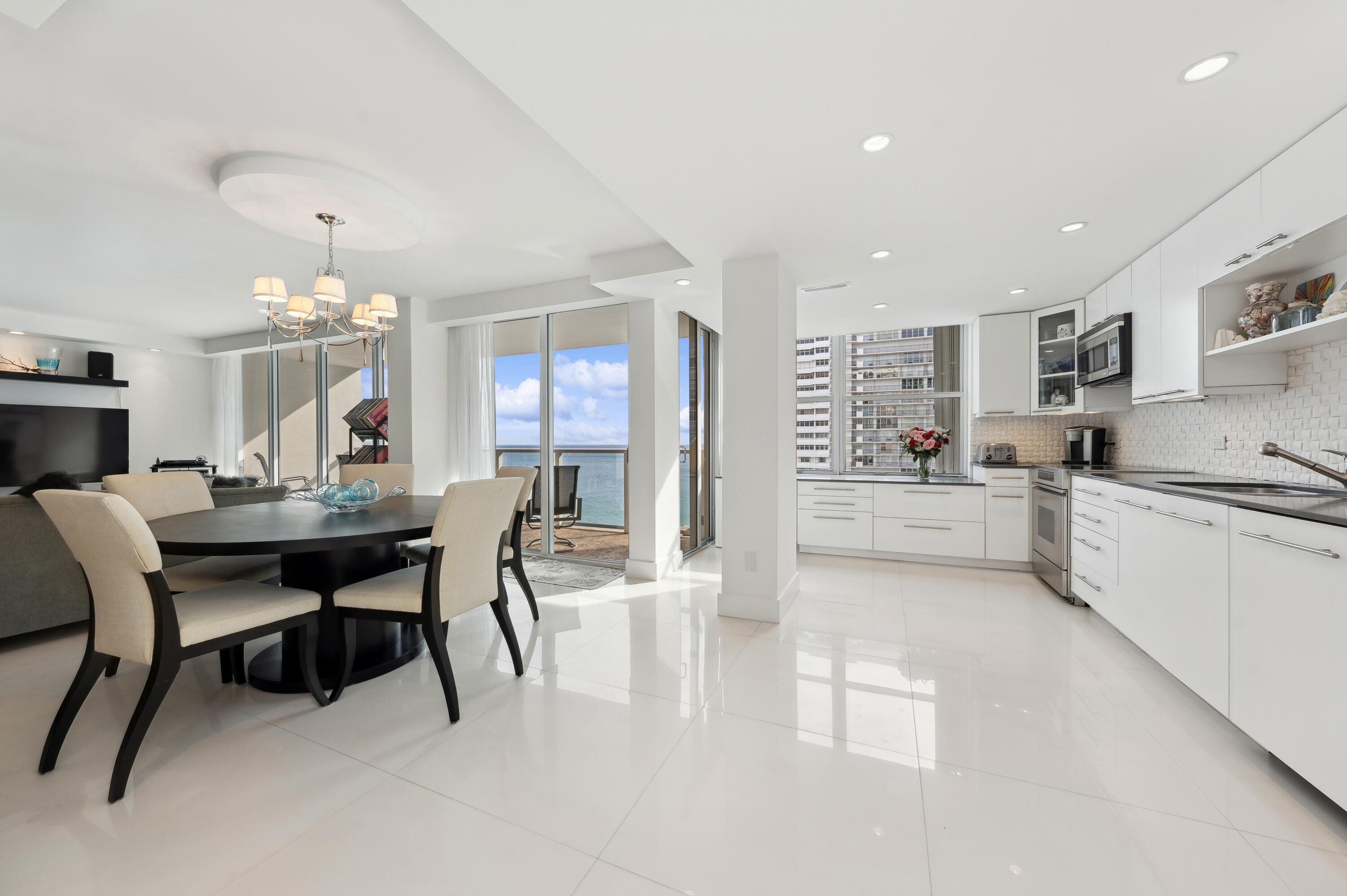 4300 N Ocean Boulevard 10m