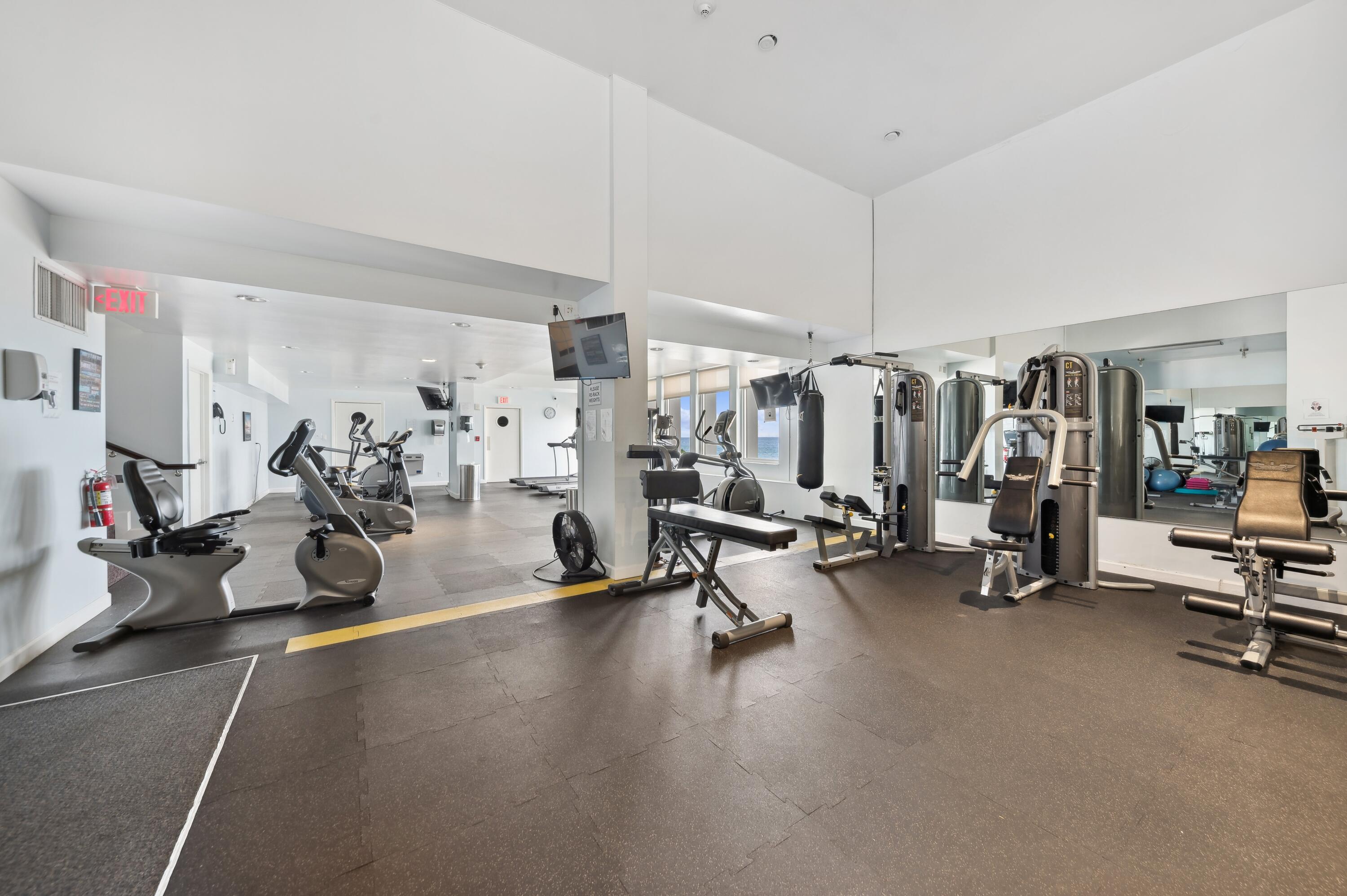 4300 N Ocean Boulevard 10m