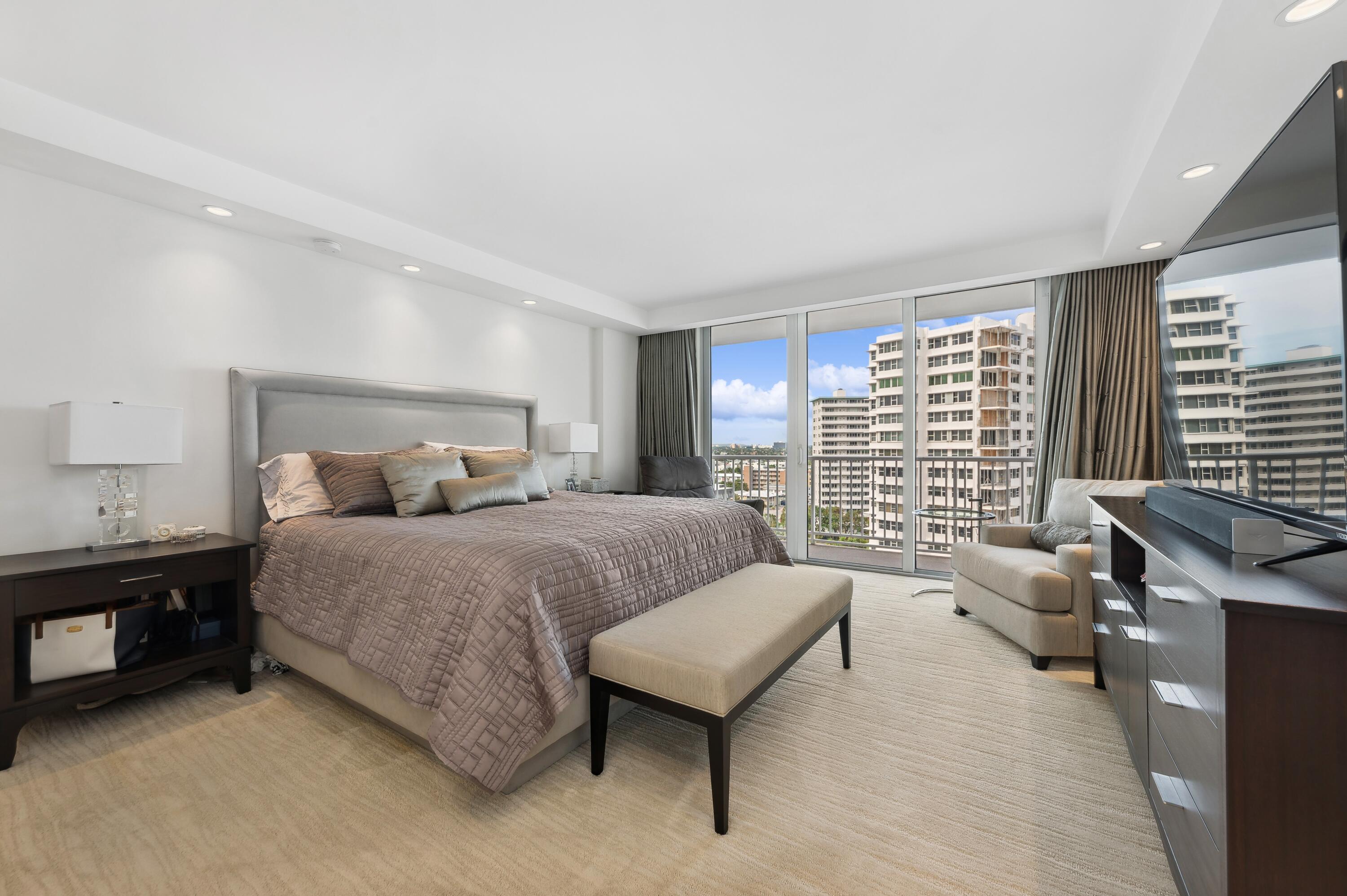 4300 N Ocean Boulevard 10m