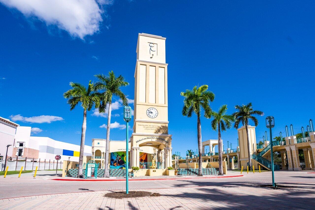 371 SW 8th Street 2-B-W