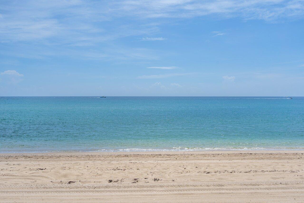 371 SW 8th Street 2-B-W