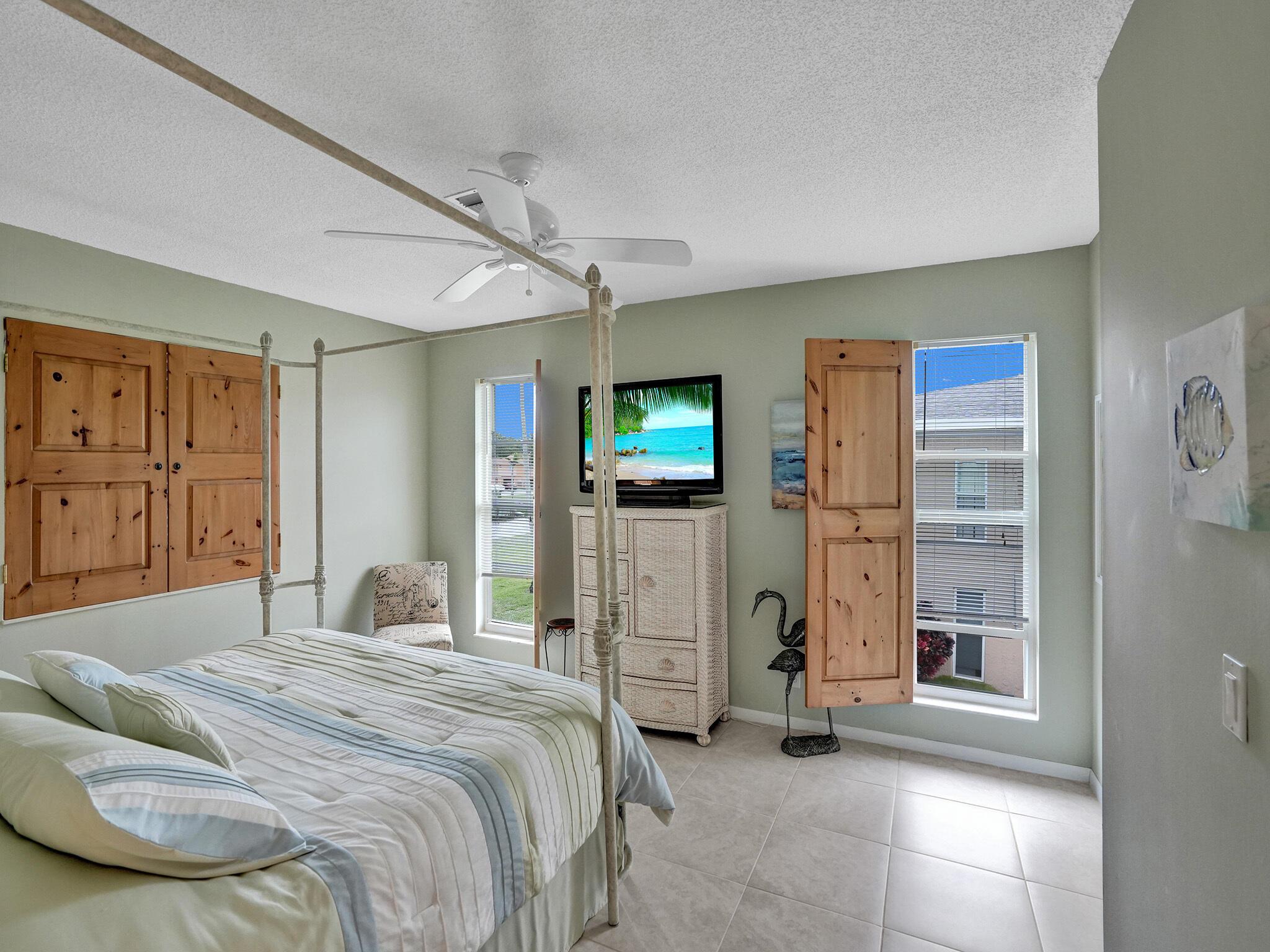 1120 Mahogany Way 204