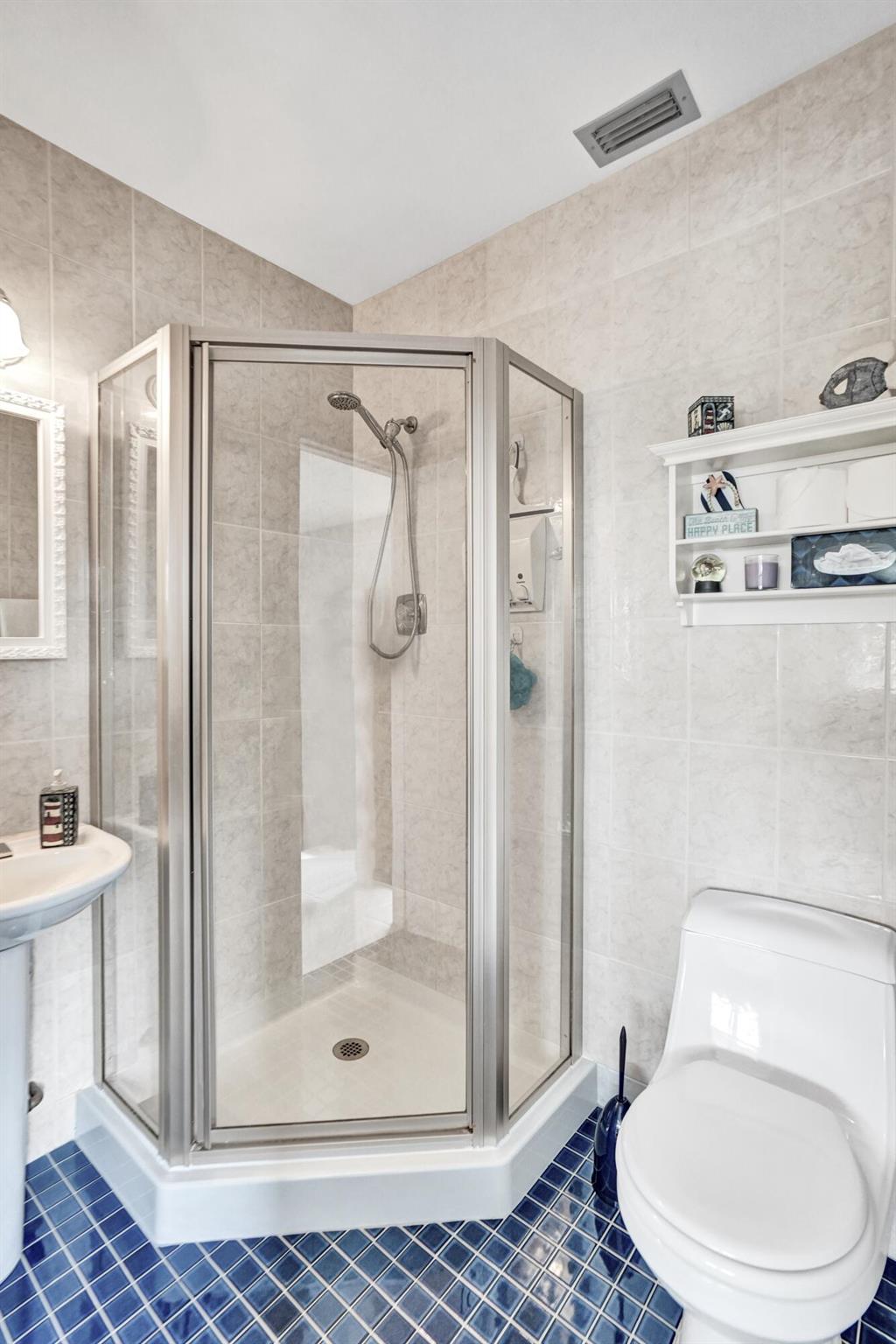 1120 Mahogany Way 204