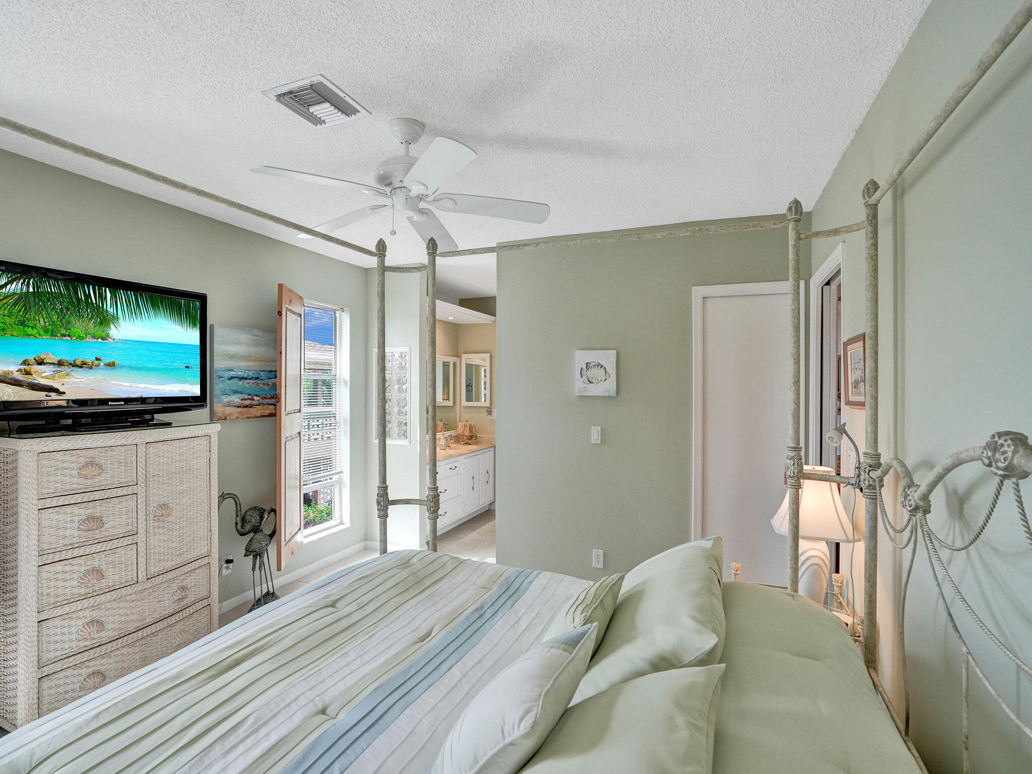 1120 Mahogany Way 204