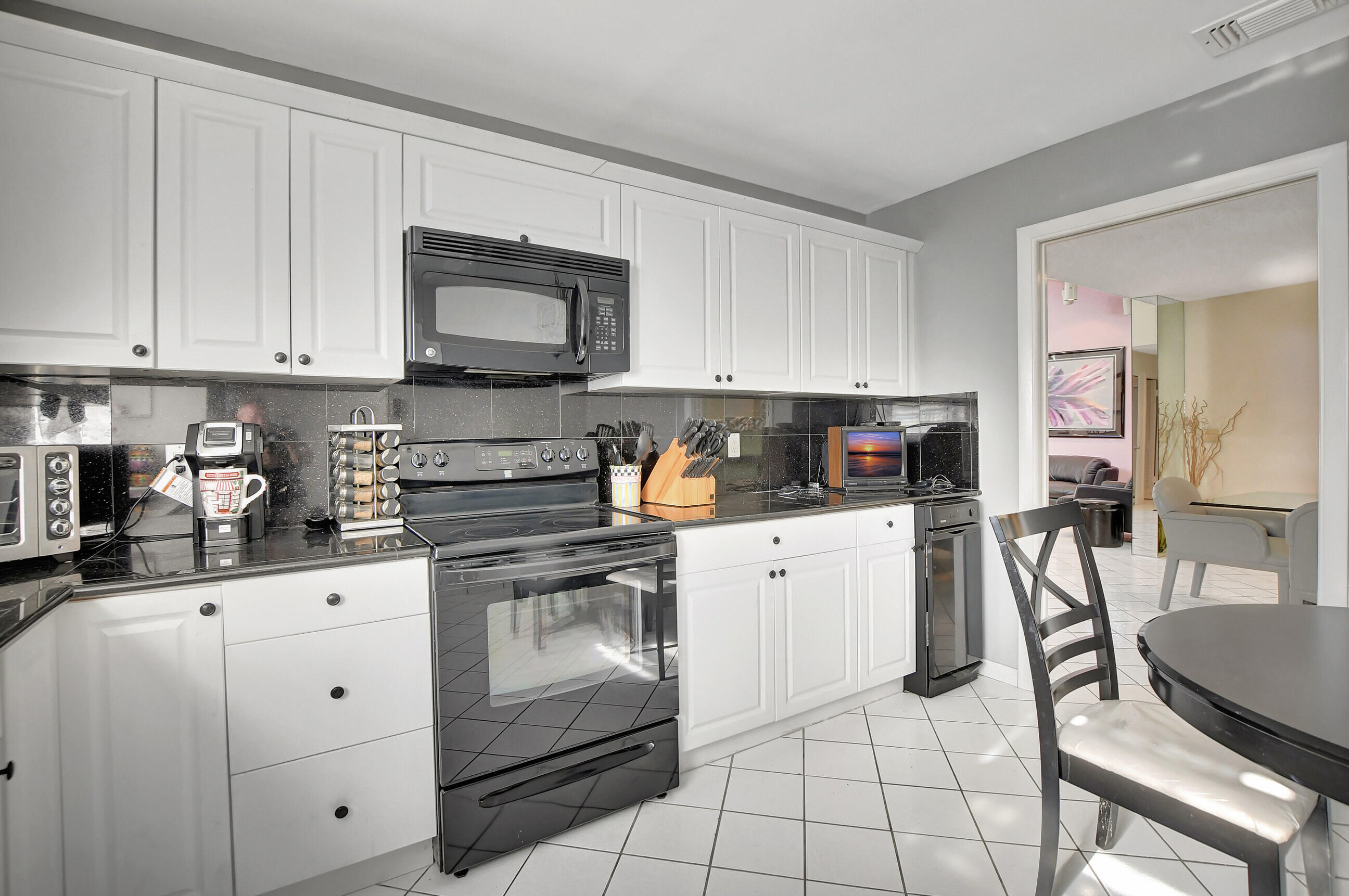 9223 Pecky Cypress Lane 10a