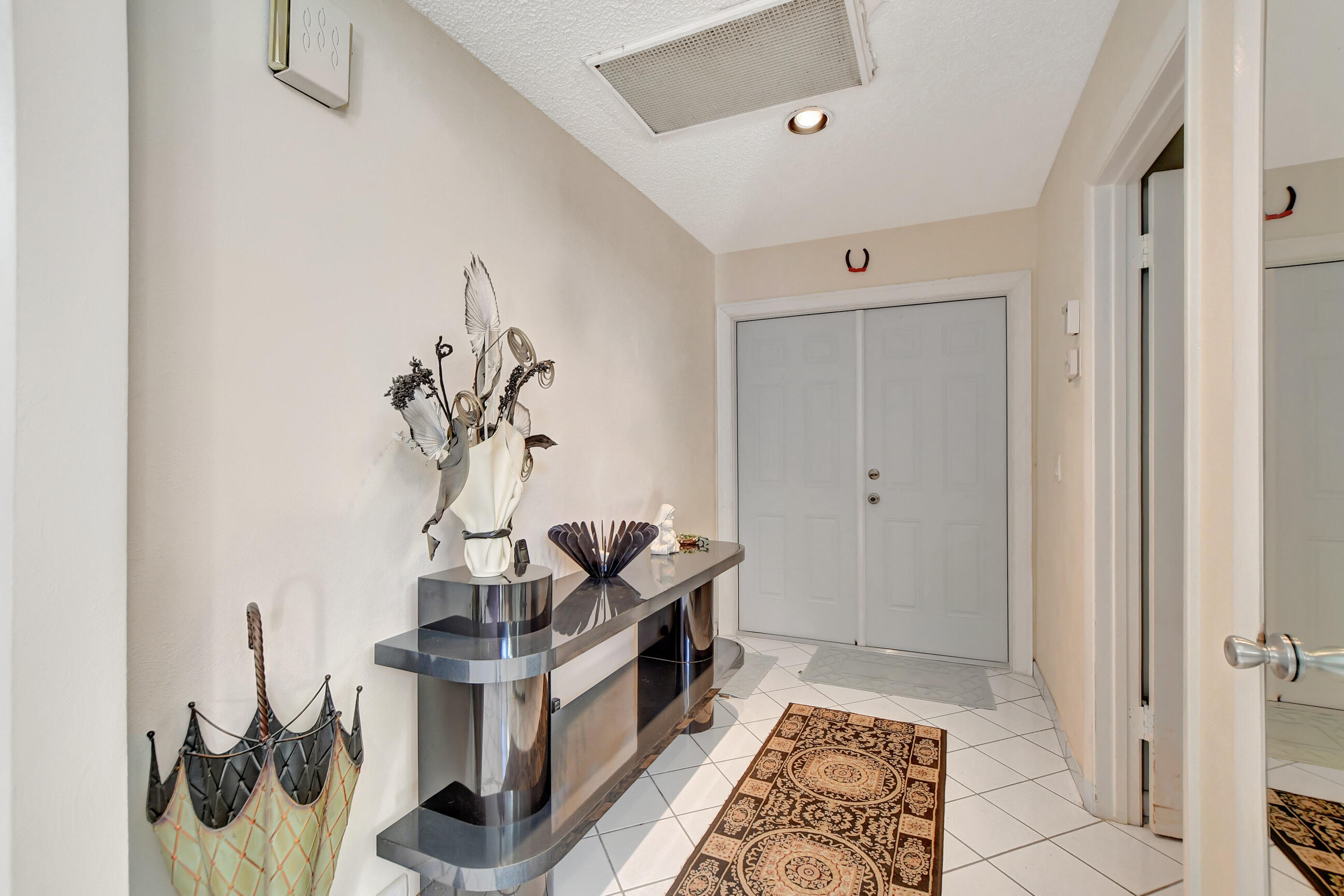 9223 Pecky Cypress Lane 10a