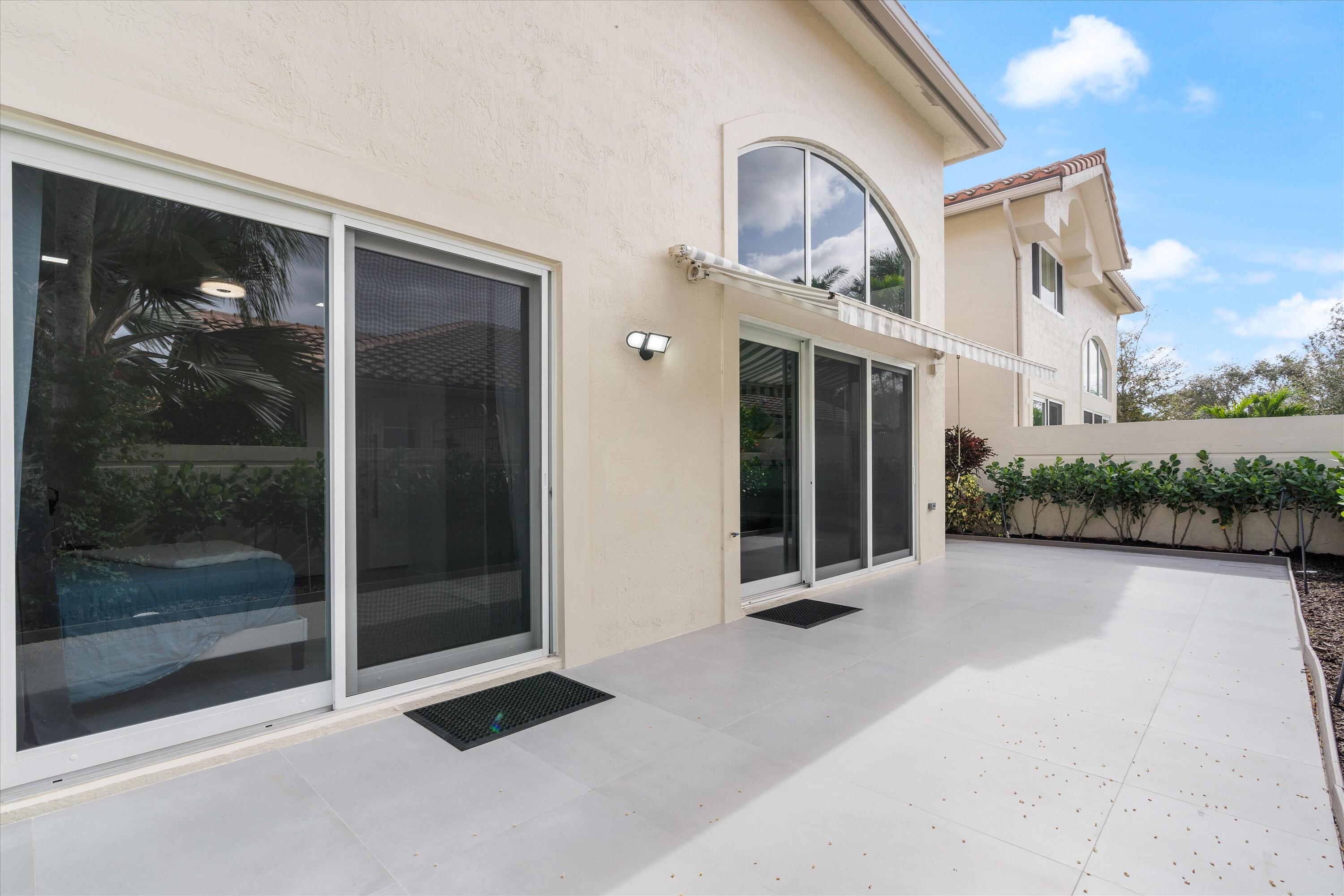 5187 NW 25th Way