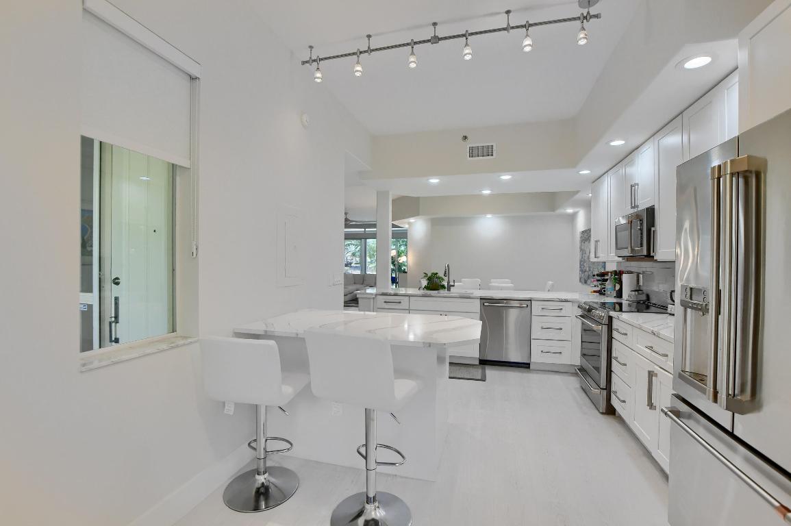 2461 NW 59th Street 701