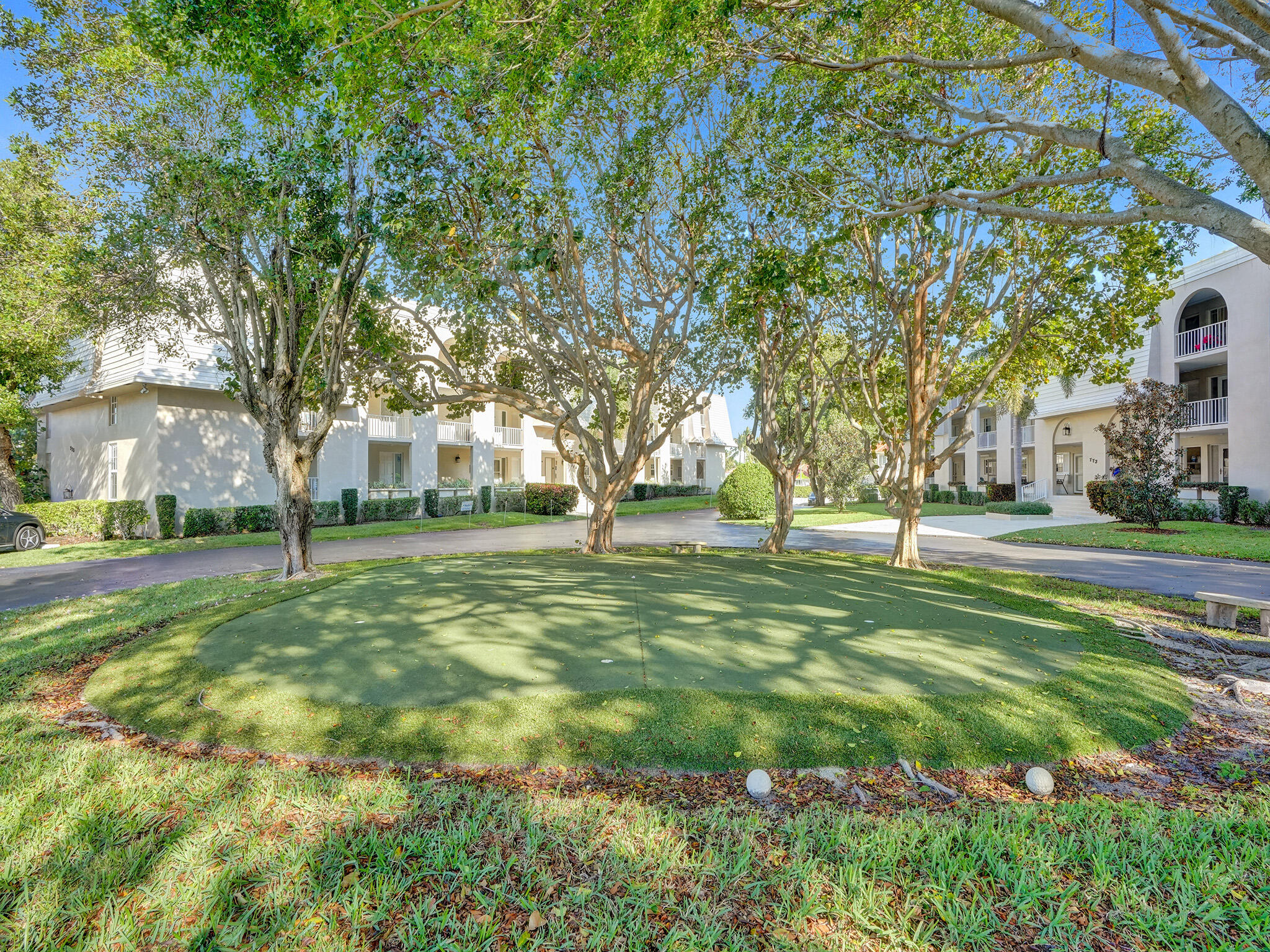 775 Jeffery Street 5-204