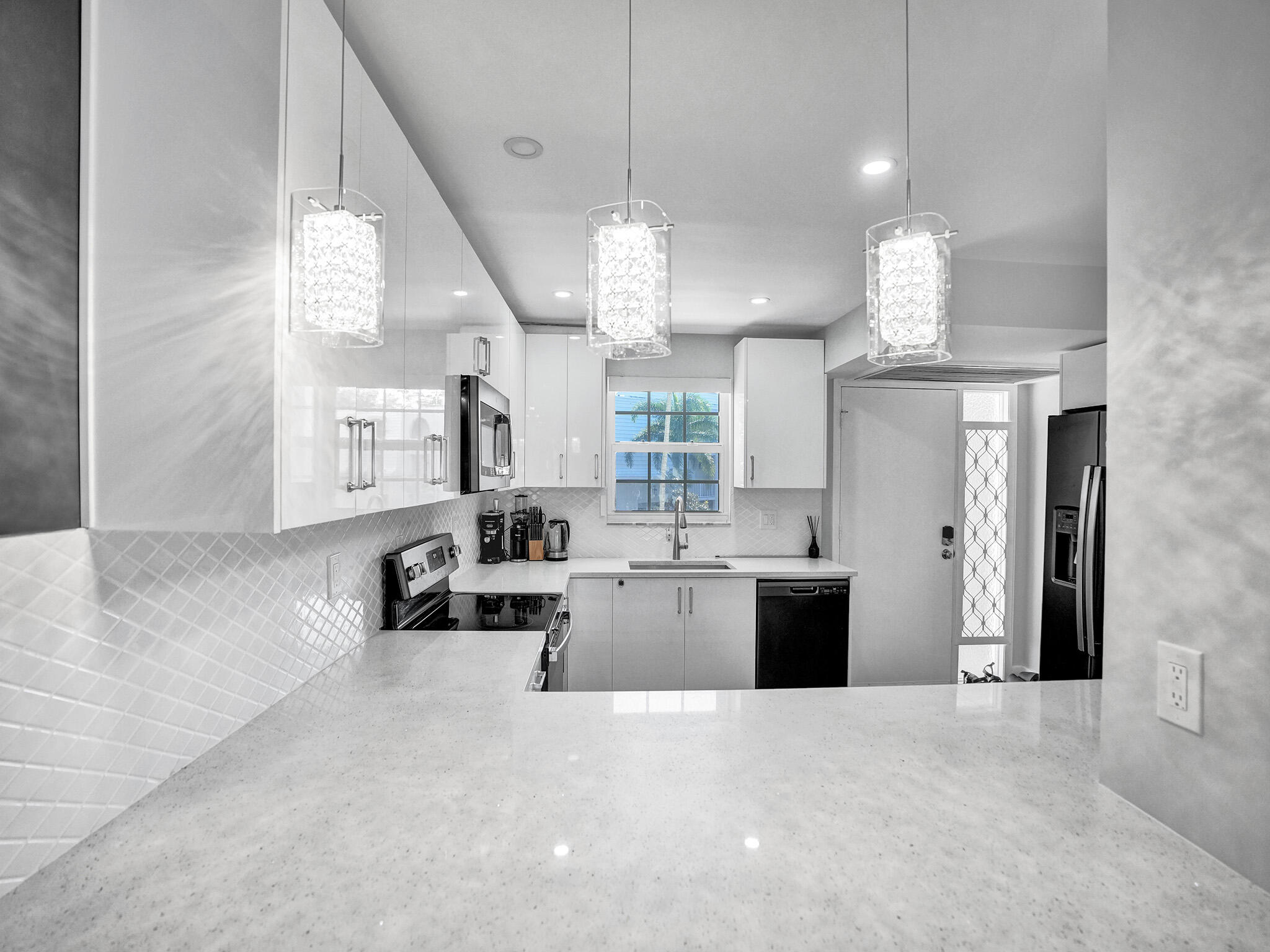 775 Jeffery Street 5-204