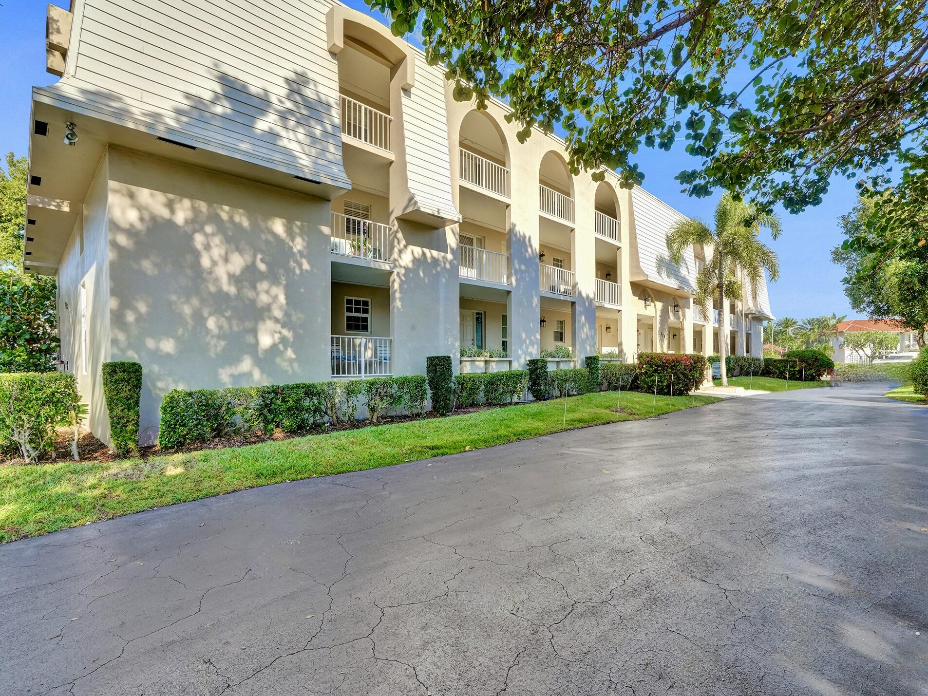 775 Jeffery Street 5-204