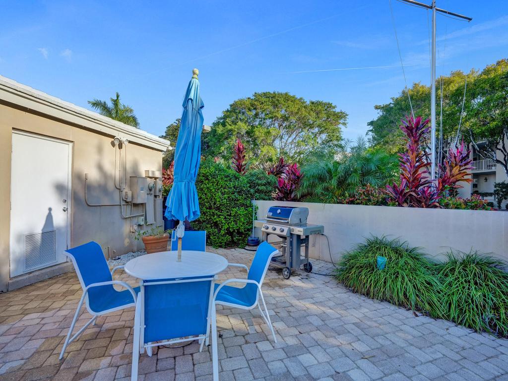 775 Jeffery Street 5-204