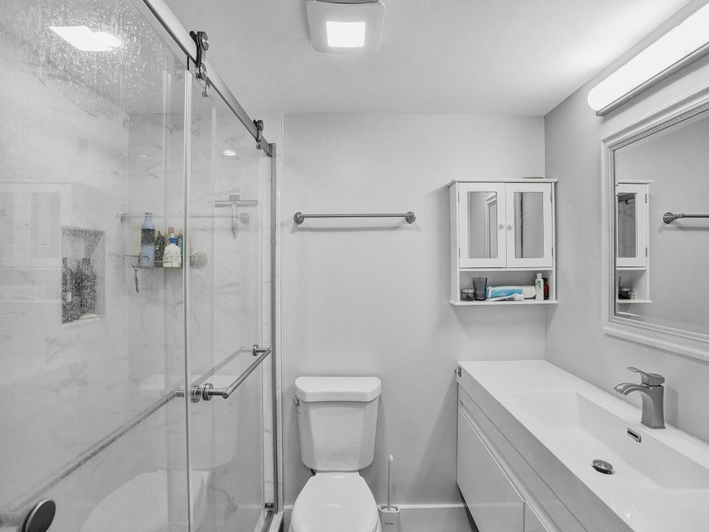 775 Jeffery Street 5-204