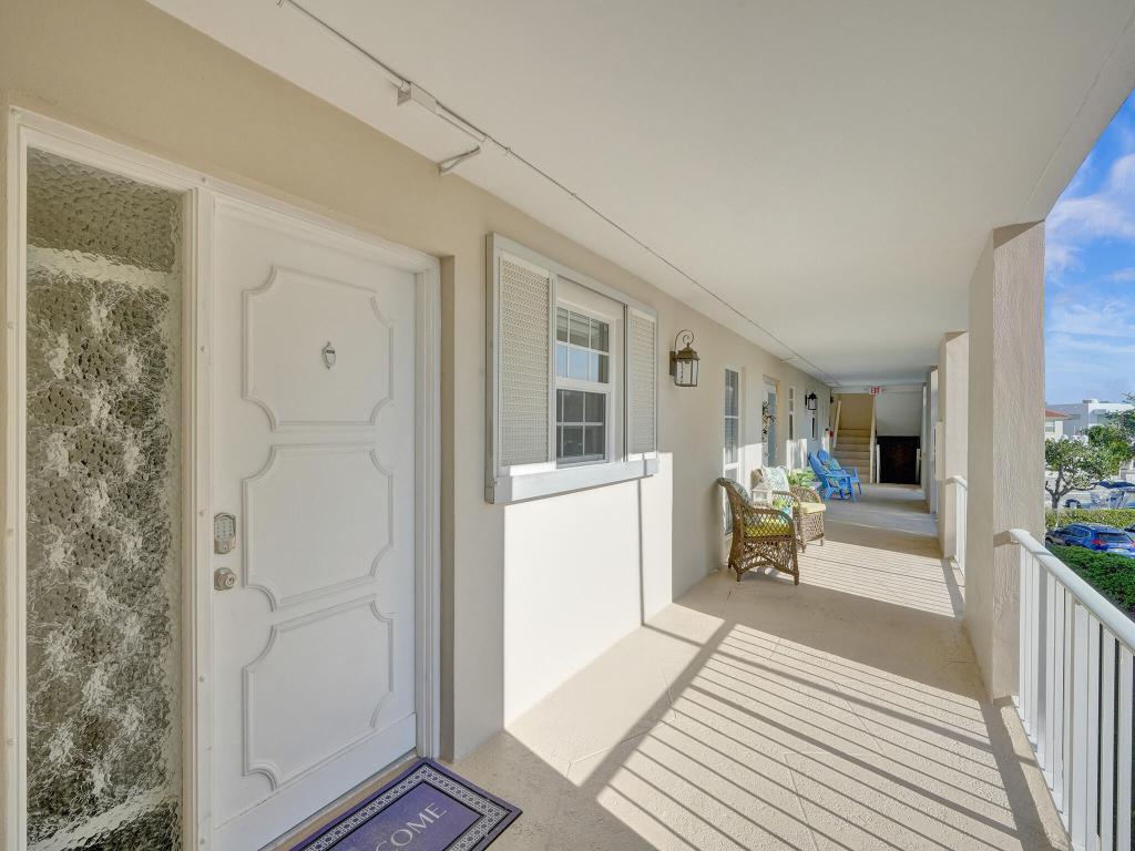 775 Jeffery Street 5-204