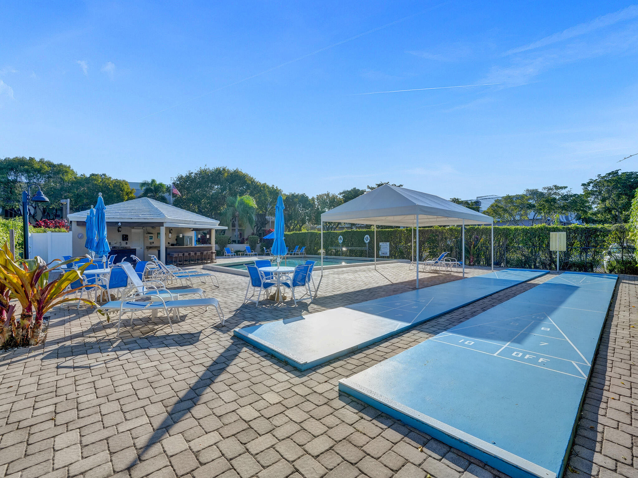 775 Jeffery Street 5-204