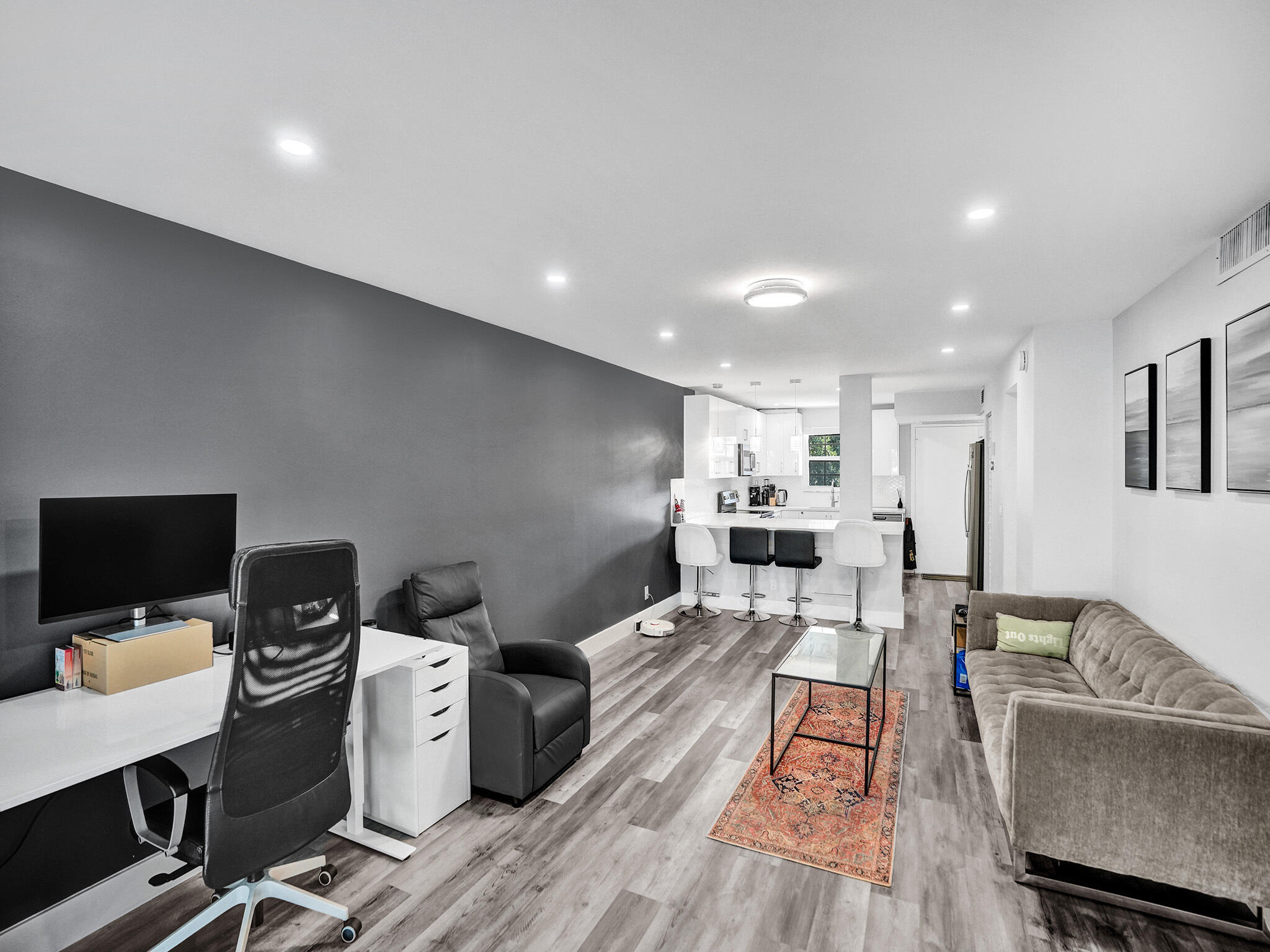 775 Jeffery Street 5-204