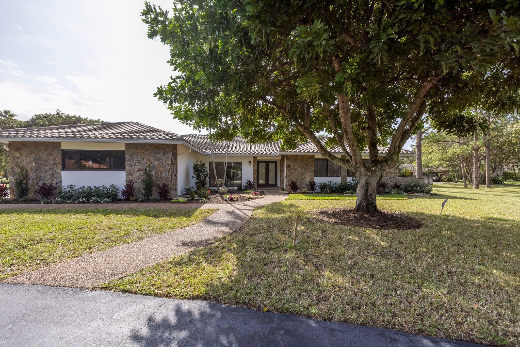 22633 Lemon Tree Lane, Boca Raton