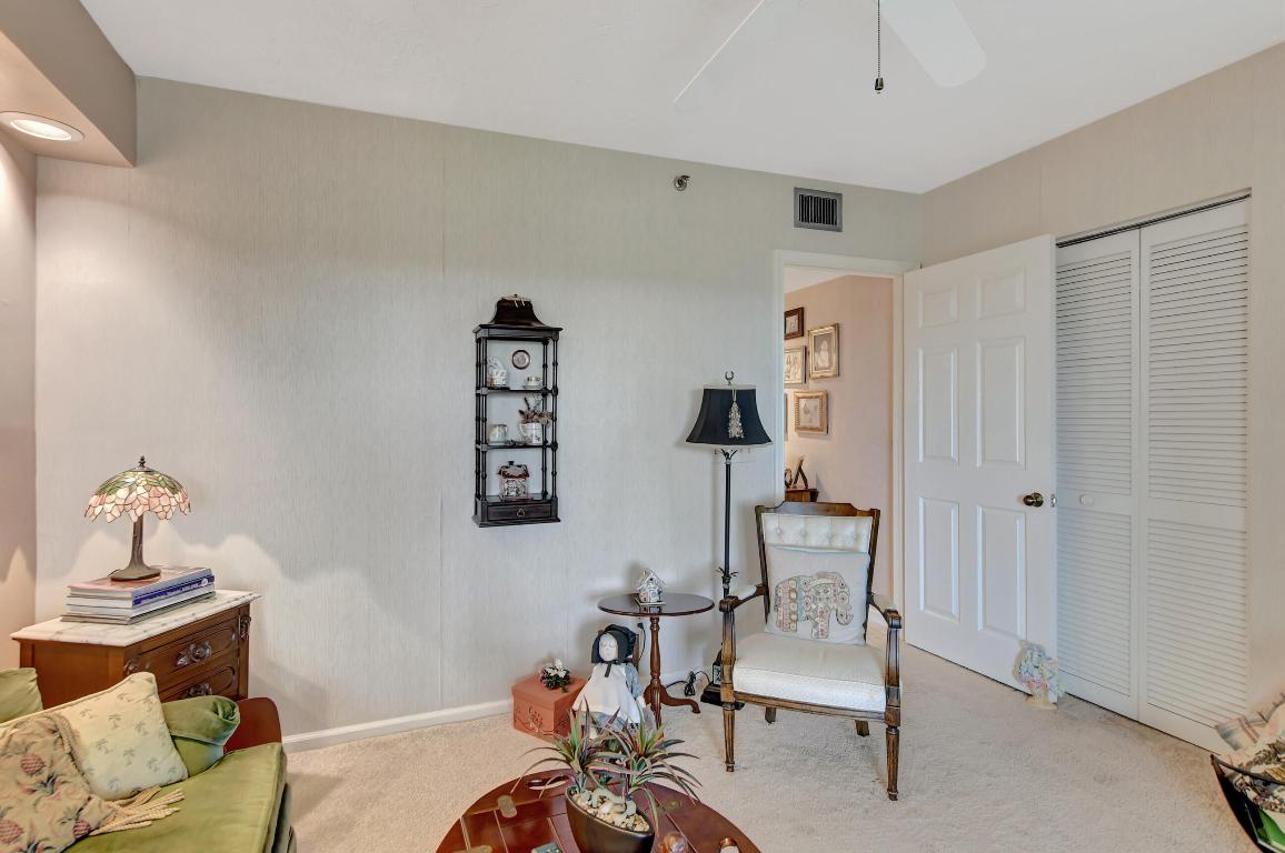 7507 La Paz Boulevard 401