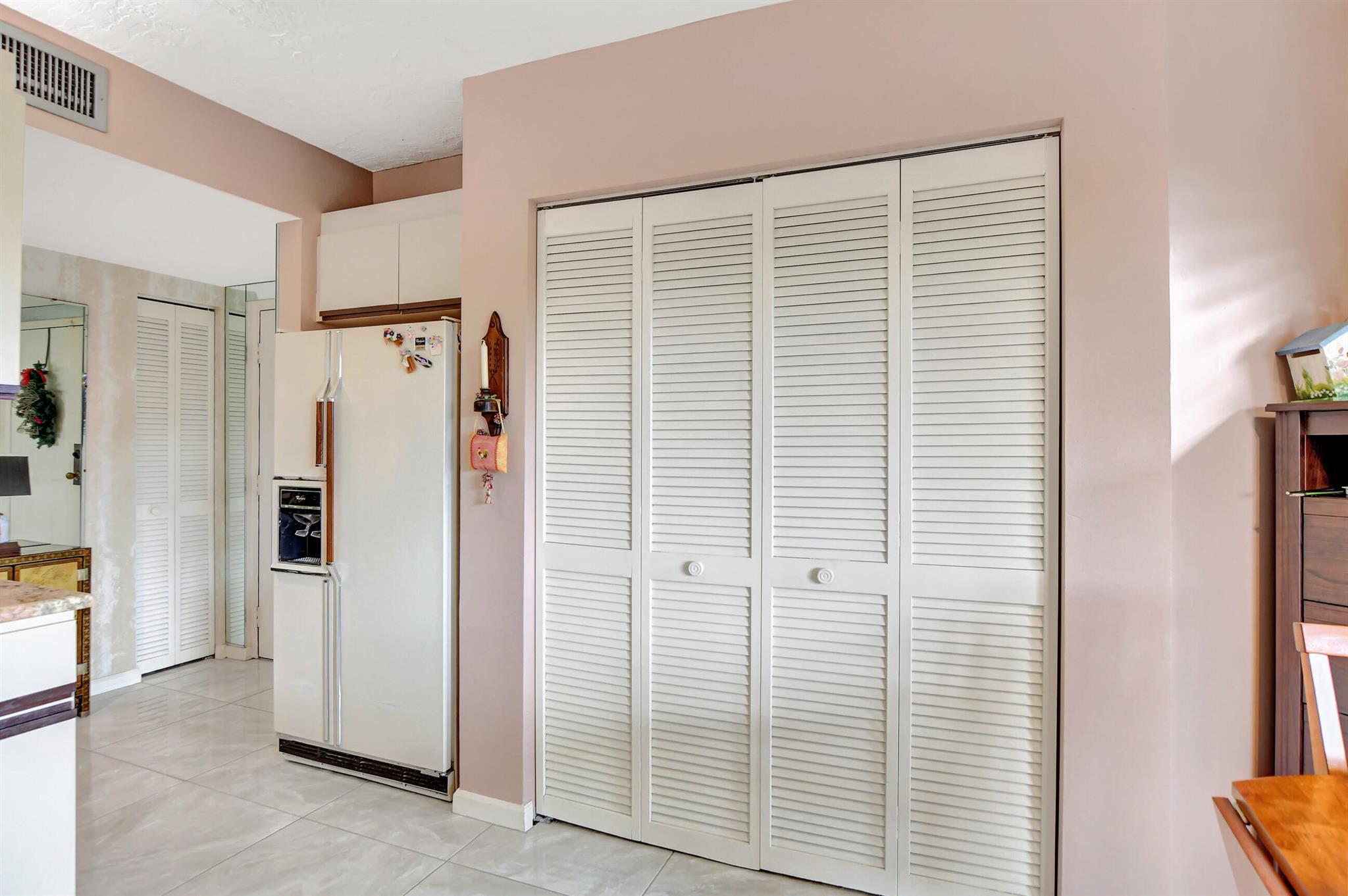 7507 La Paz Boulevard 401