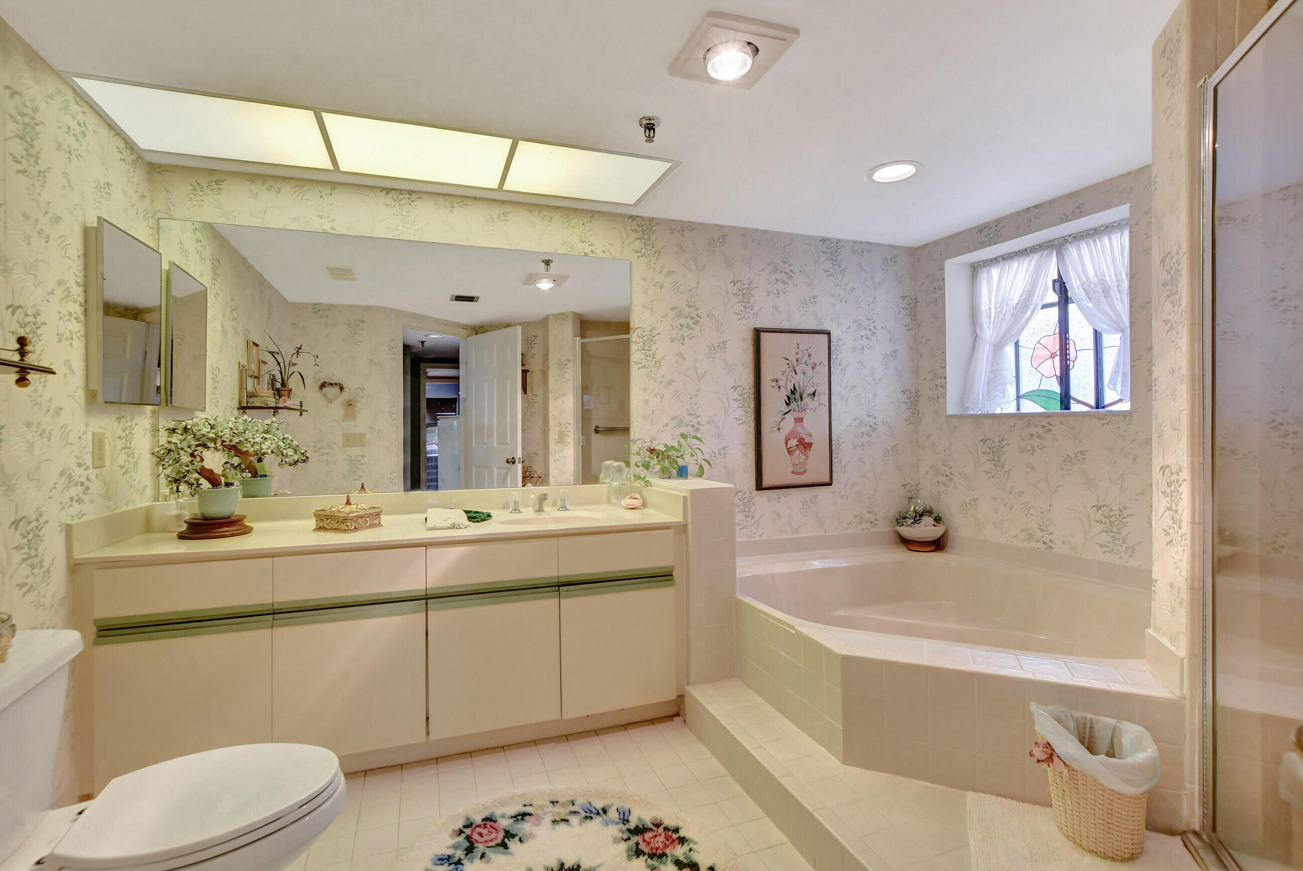 7507 La Paz Boulevard 401