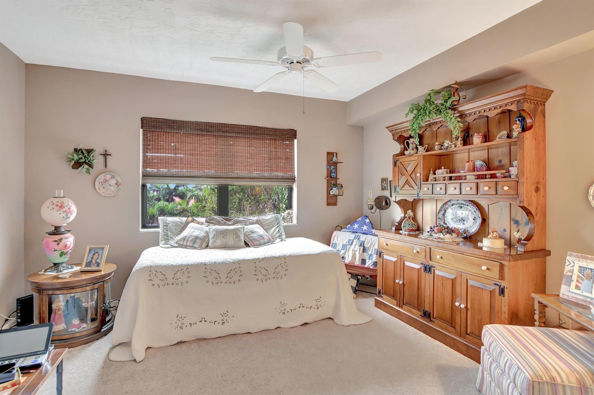 7507 La Paz Boulevard 401