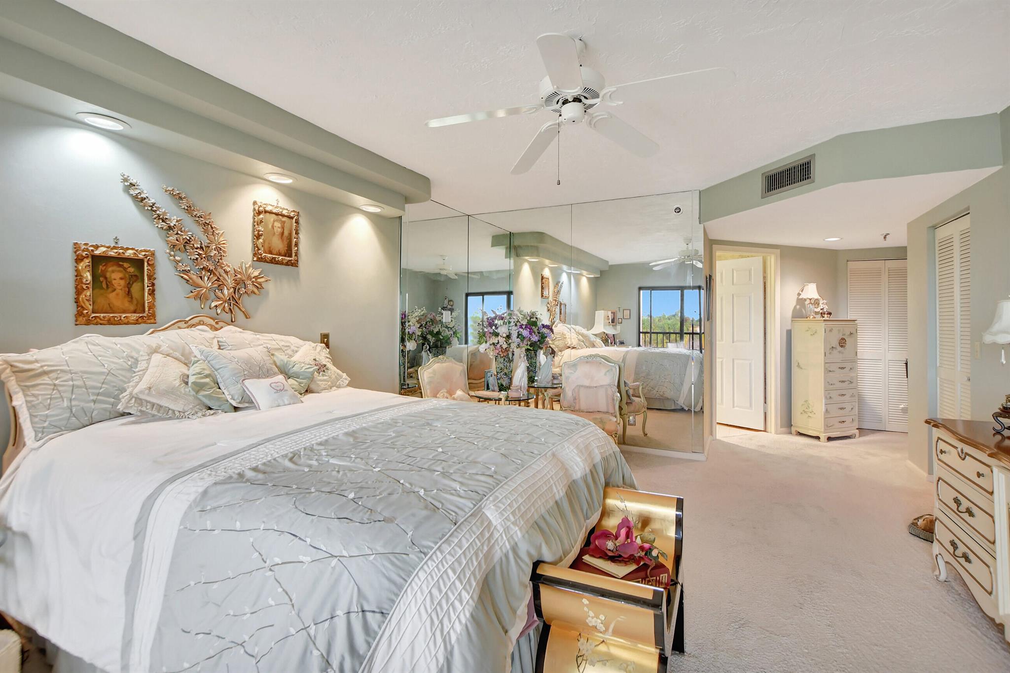 7507 La Paz Boulevard 401