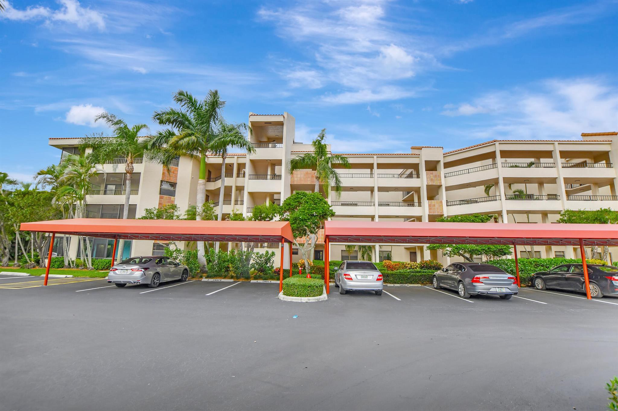 7507 La Paz Boulevard 401