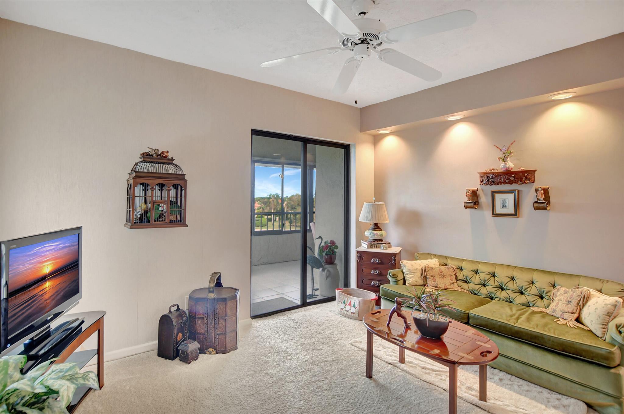 7507 La Paz Boulevard 401