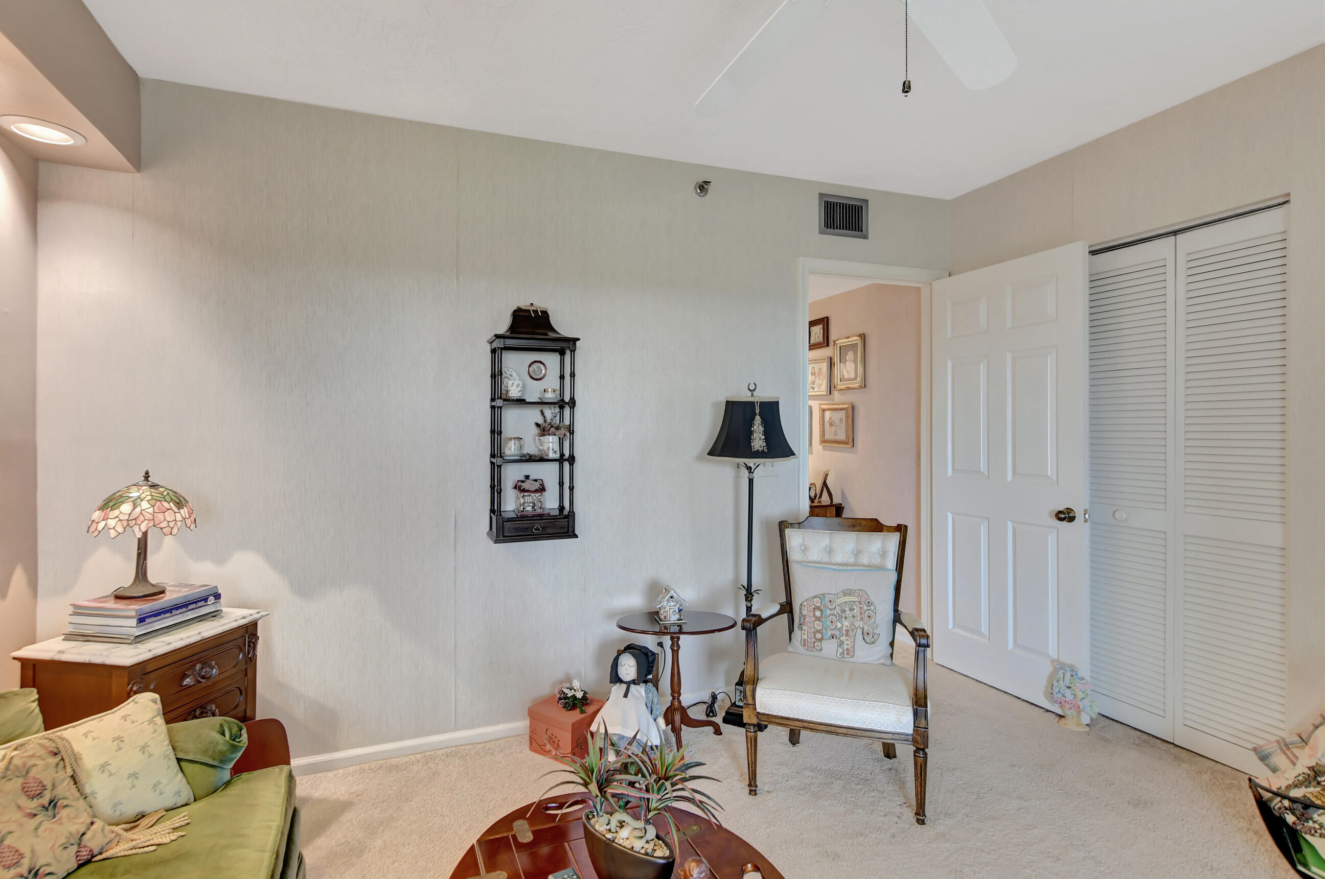 7507 La Paz Boulevard 401