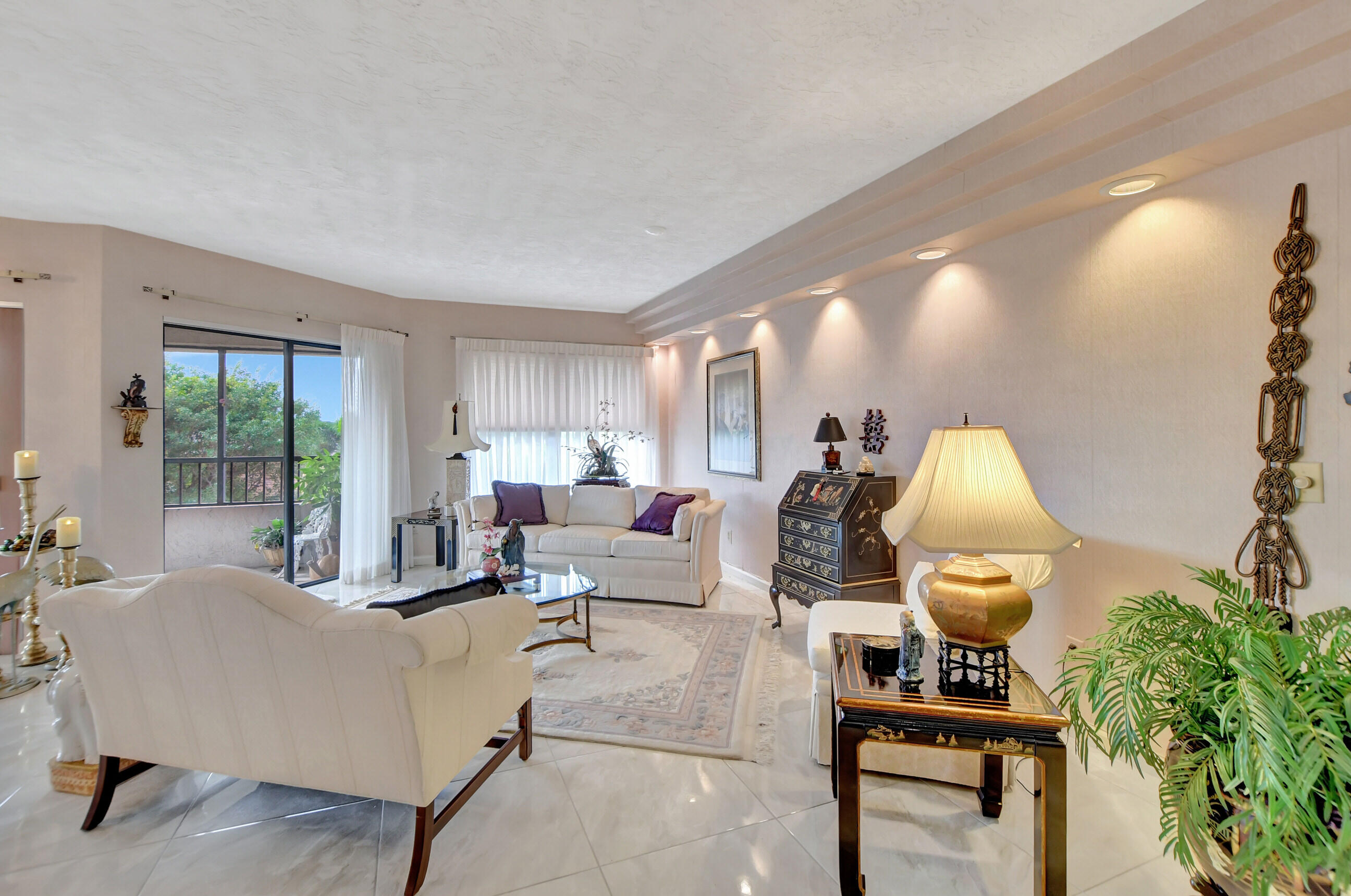 7507 La Paz Boulevard 401