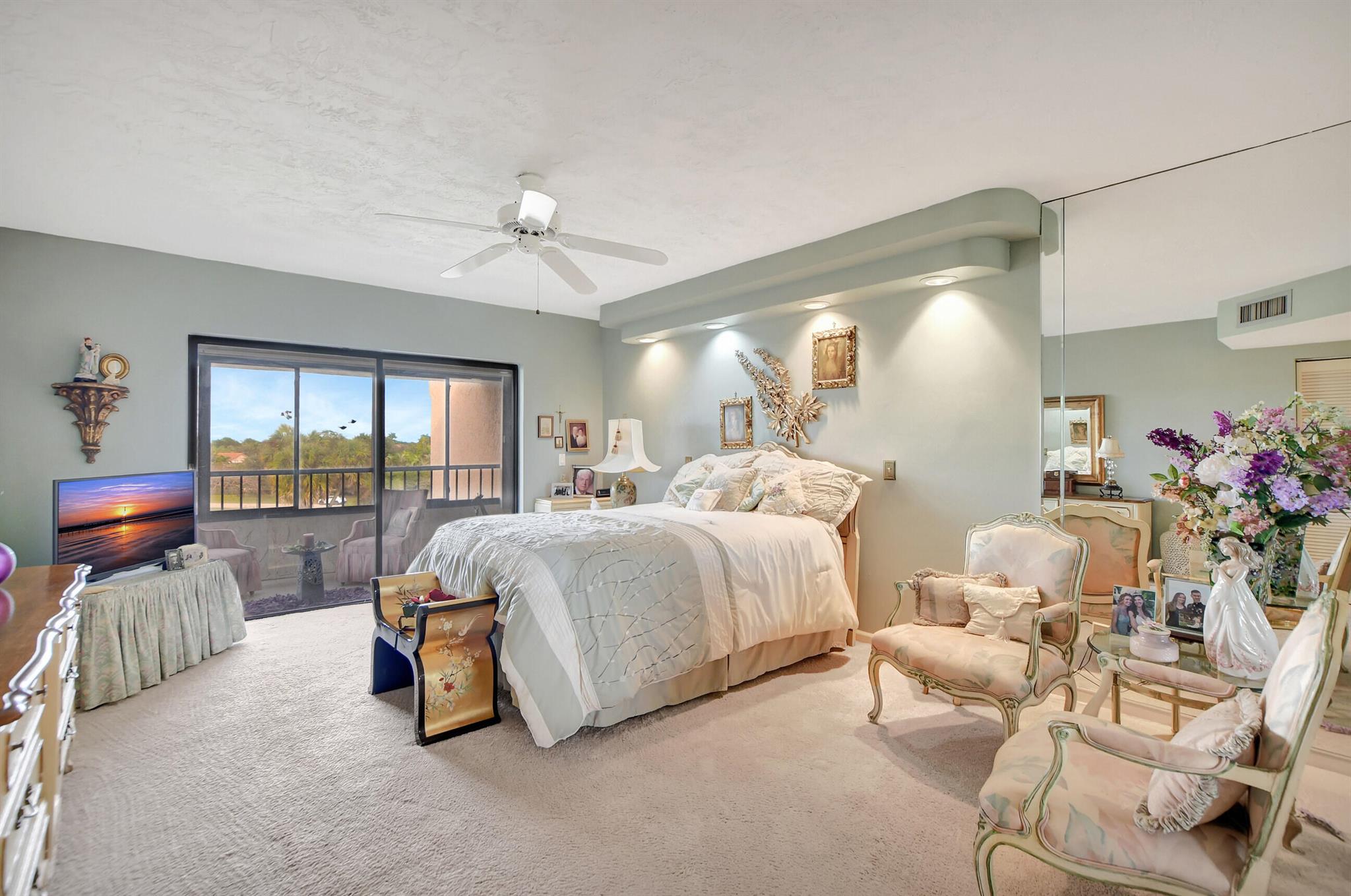 7507 La Paz Boulevard 401