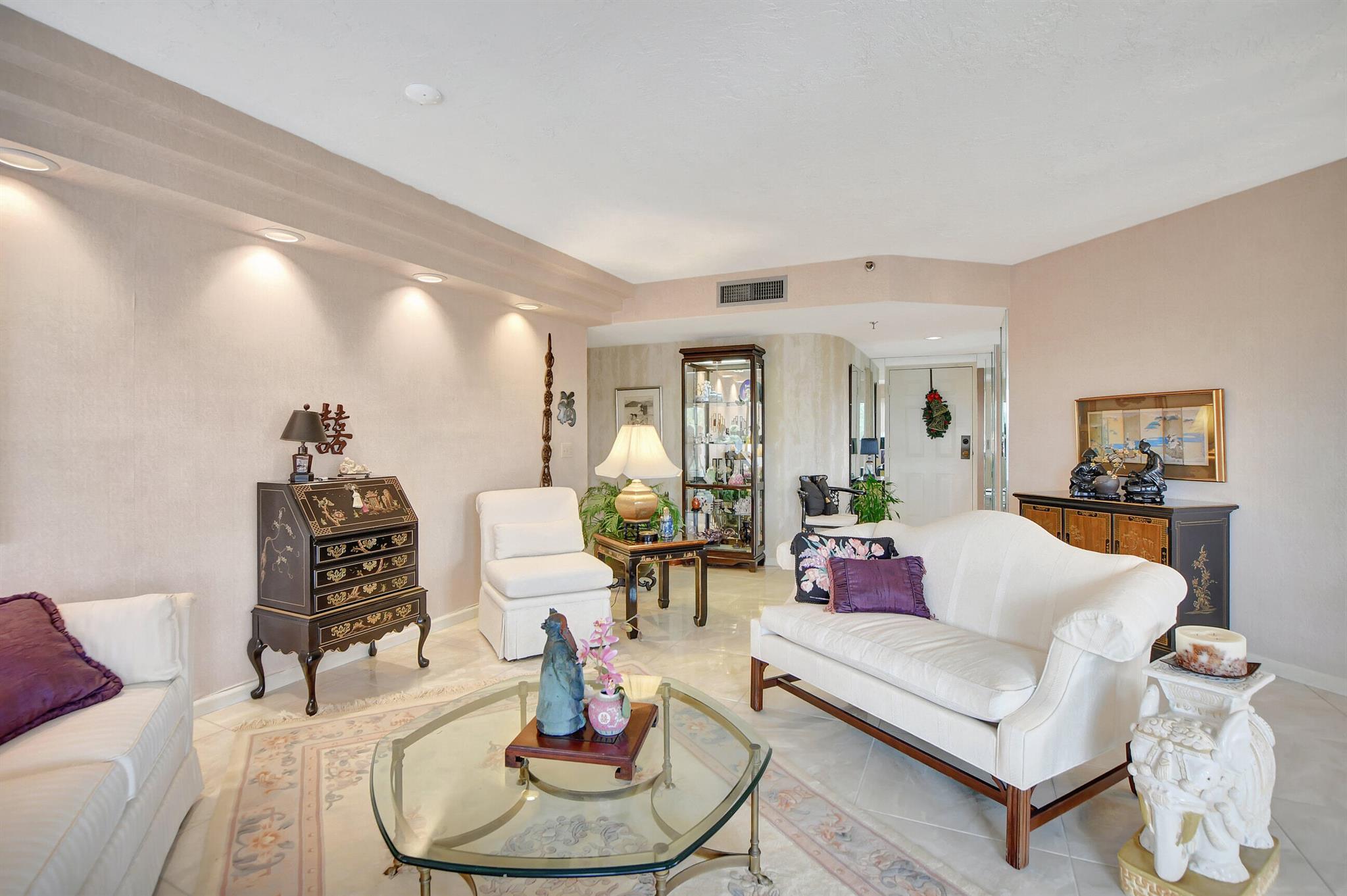 7507 La Paz Boulevard 401