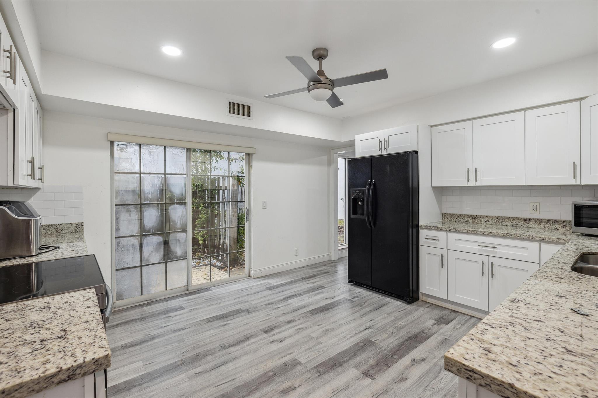 6165 Old Court Road 123