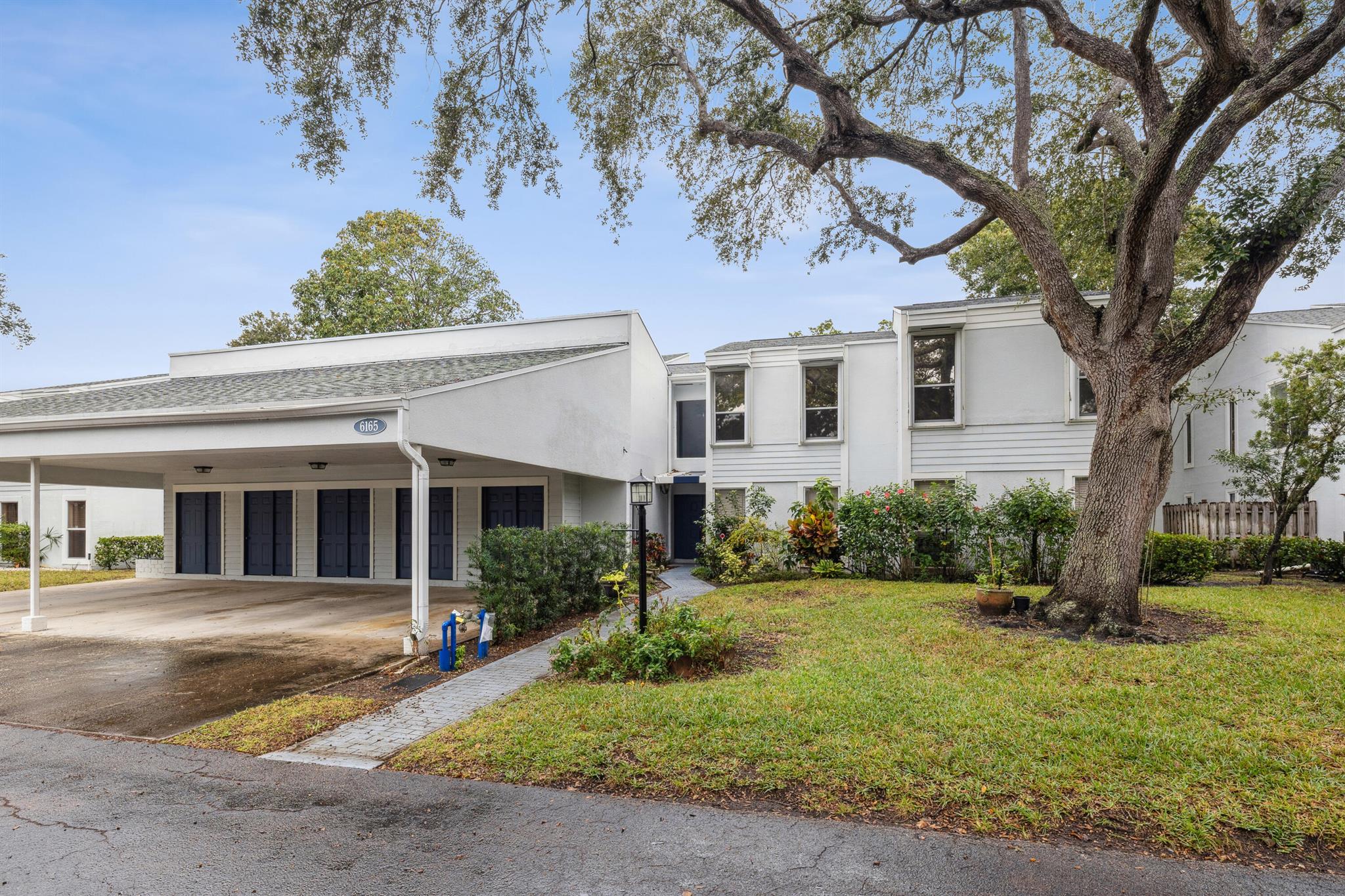 6165 Old Court Road 123