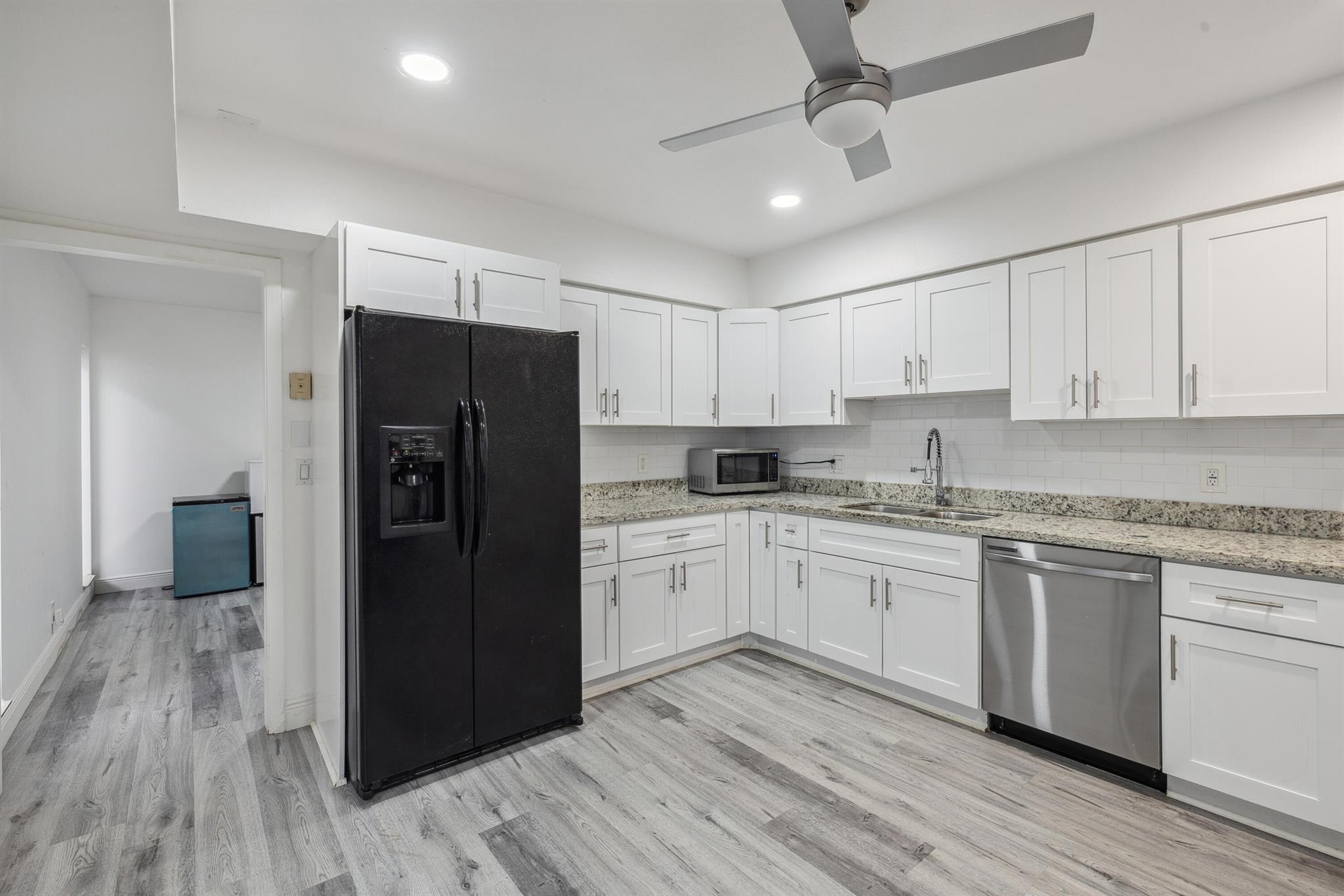 6165 Old Court Road 123