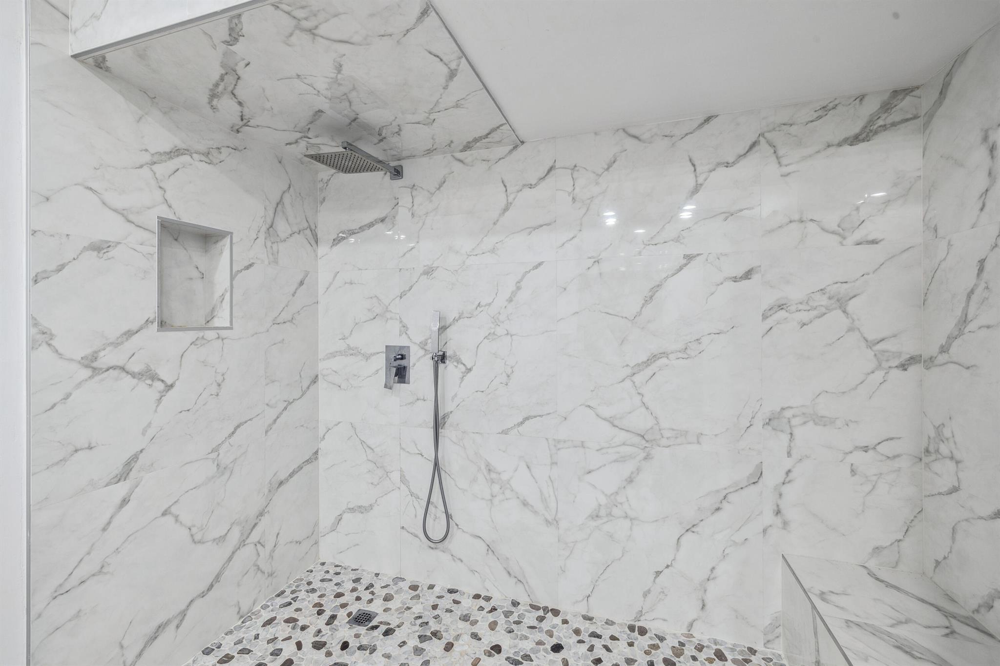 6165 Old Court Road 123