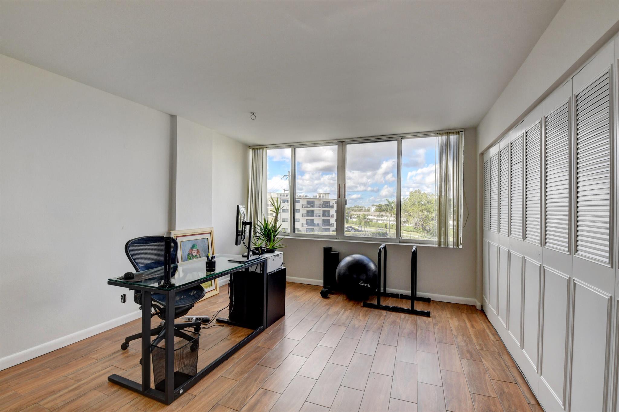 1401 S Federal Hwy Highway 215