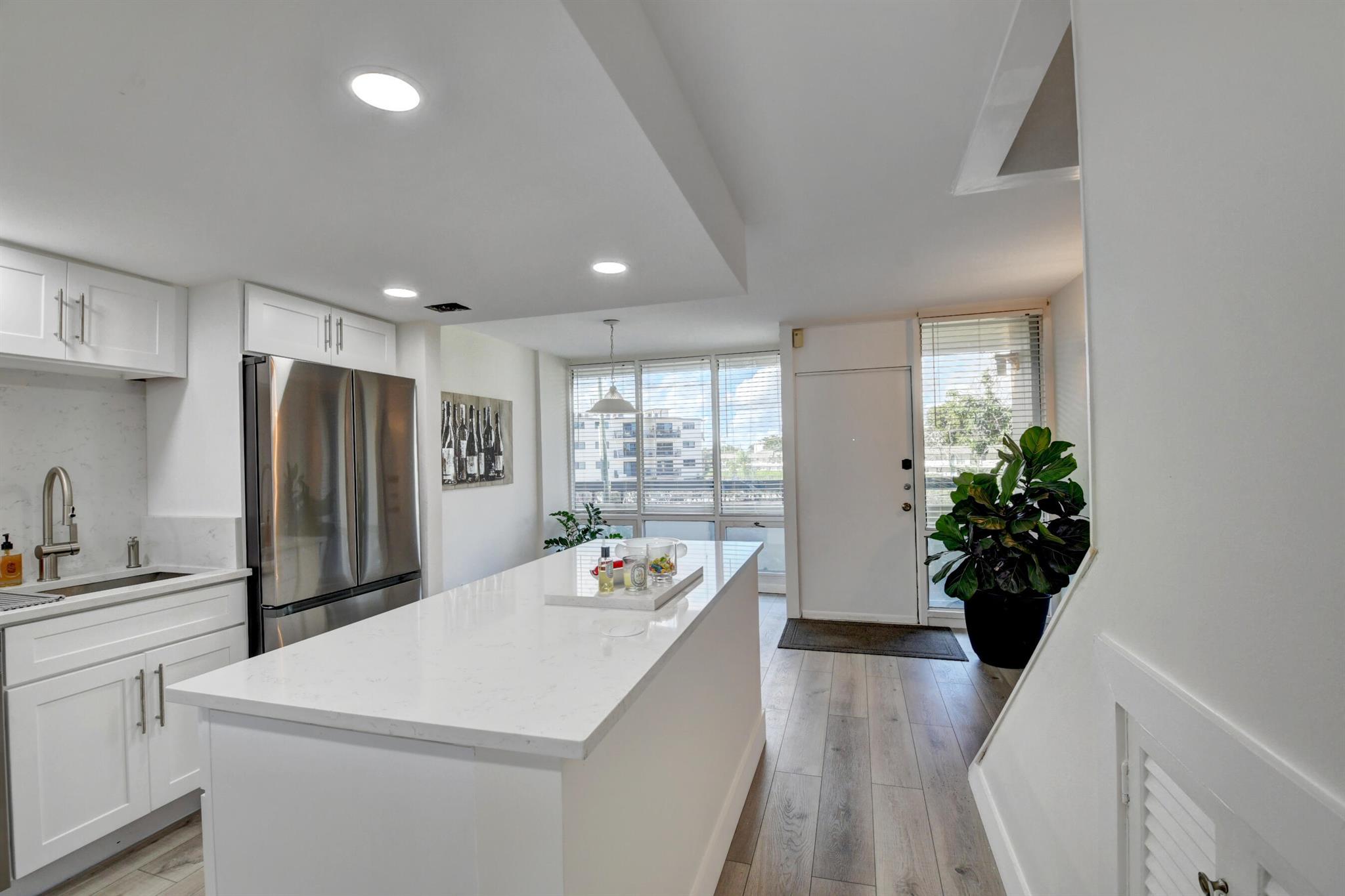 1401 S Federal Hwy Highway 215