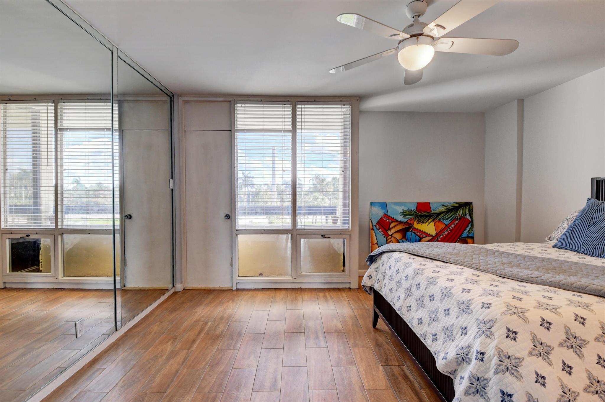 1401 S Federal Hwy Highway 215