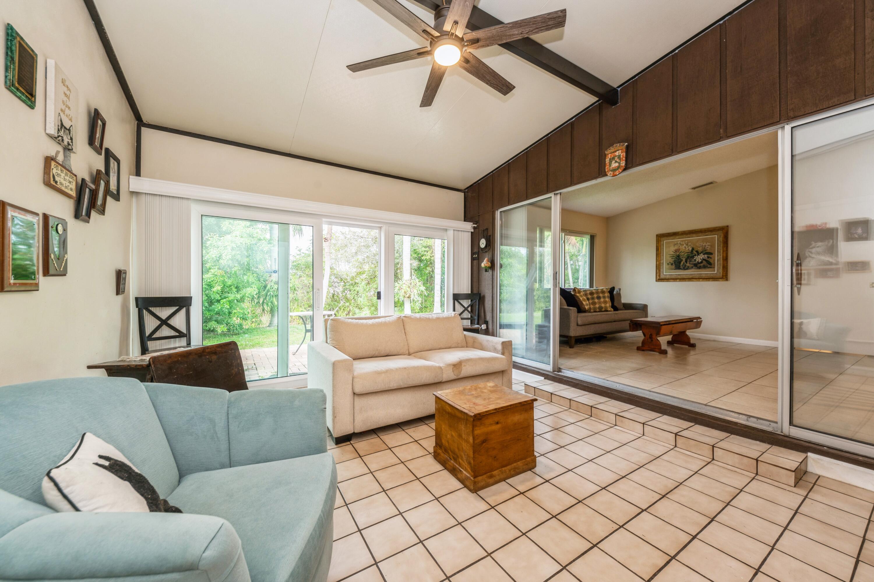 15888 Laurel Oak Circle