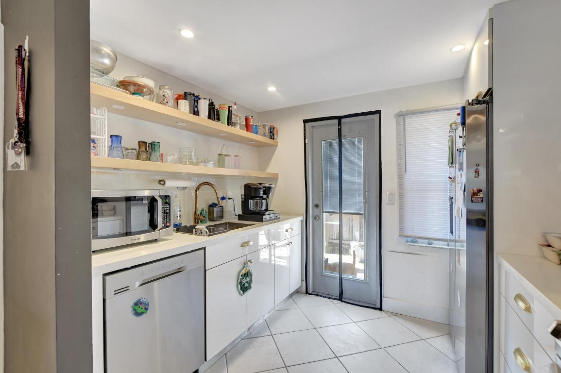 1845 NW 4th Avenue 22